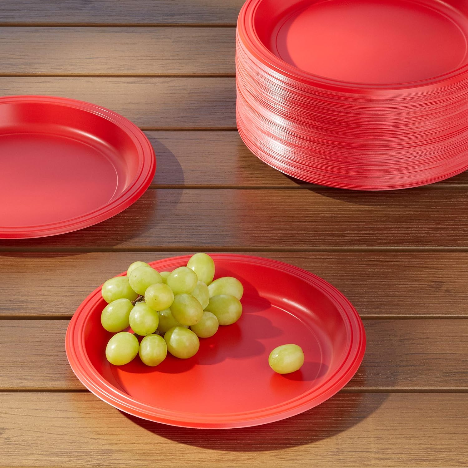 AmazonCommercial Plastic Plate 9 Inch, Red, Pack of 125