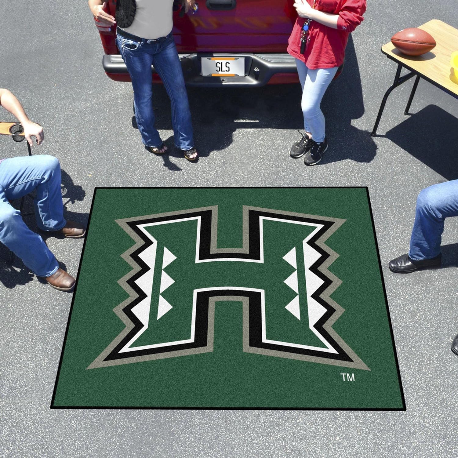 FANMATS 843 Hawaii Rainbows Tailgater Rug - 5ft. x 6ft. Sports Fan Area Rug, Home Decor Rug and Tailgating Mat