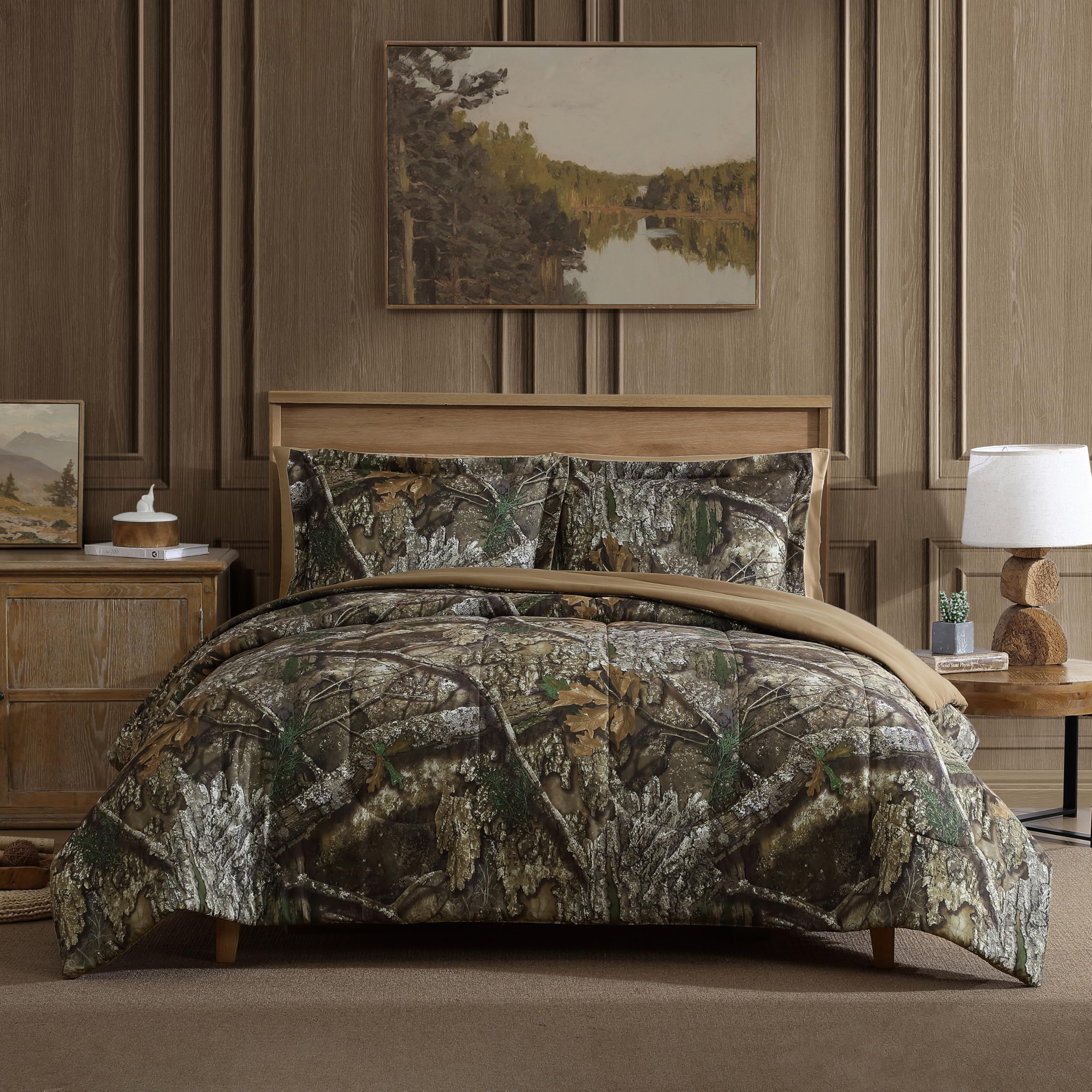 RealtreeRealtree APX Camo Comforter Set, Super Soft Full/Queen Camo Bedding Set, 3 Pieces Camouflage Comforter Set, Forest and Outdoor Hunting Bedding, 1 Full/Queen Comforter and 2 Pillow Shams.