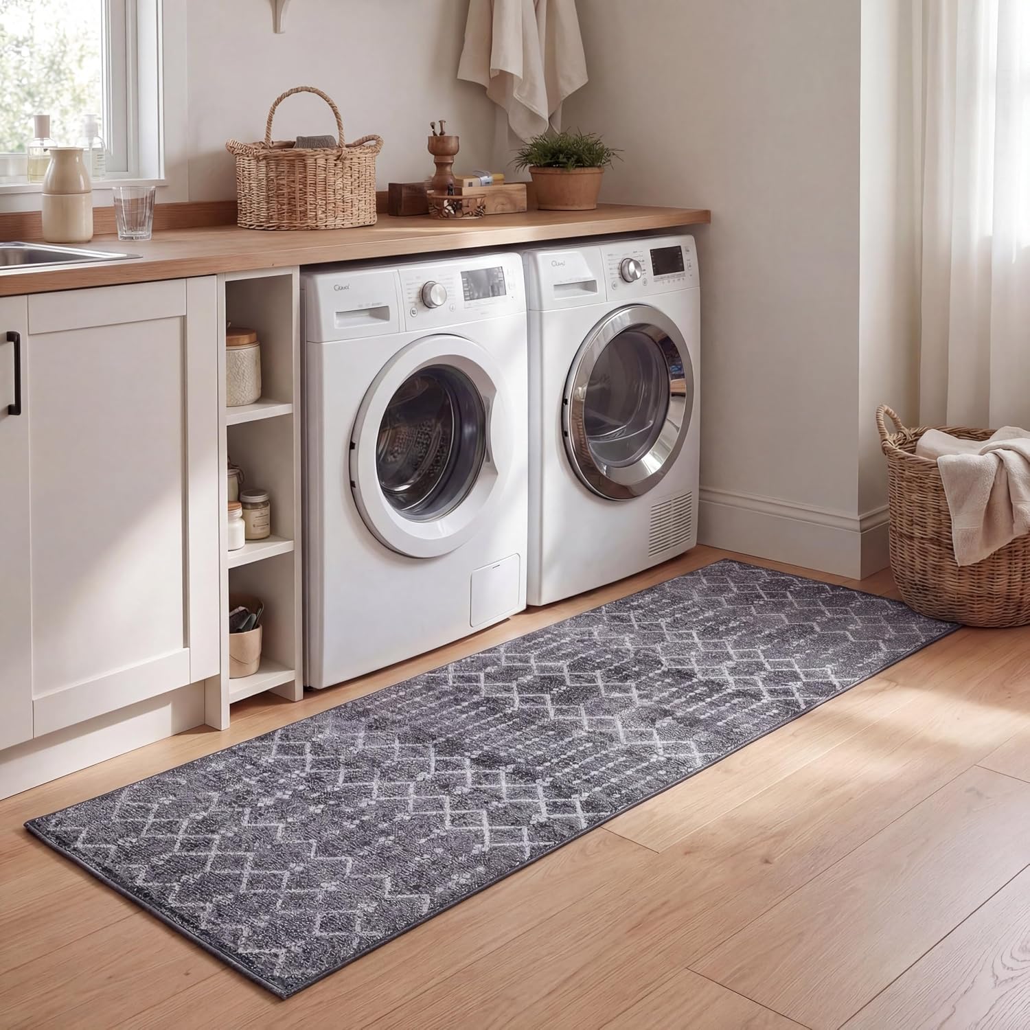 JONATHAN Y Ultra-Soft Machine-Washable Rug with Non-Skid Backing, Gray/Ivory 2'x8' Leila Moroccan Diamond Trellis, Non-Shedding, Velvet Luxury Feel for Living Room, Dining Room, Bedroom (CMR101C-28)