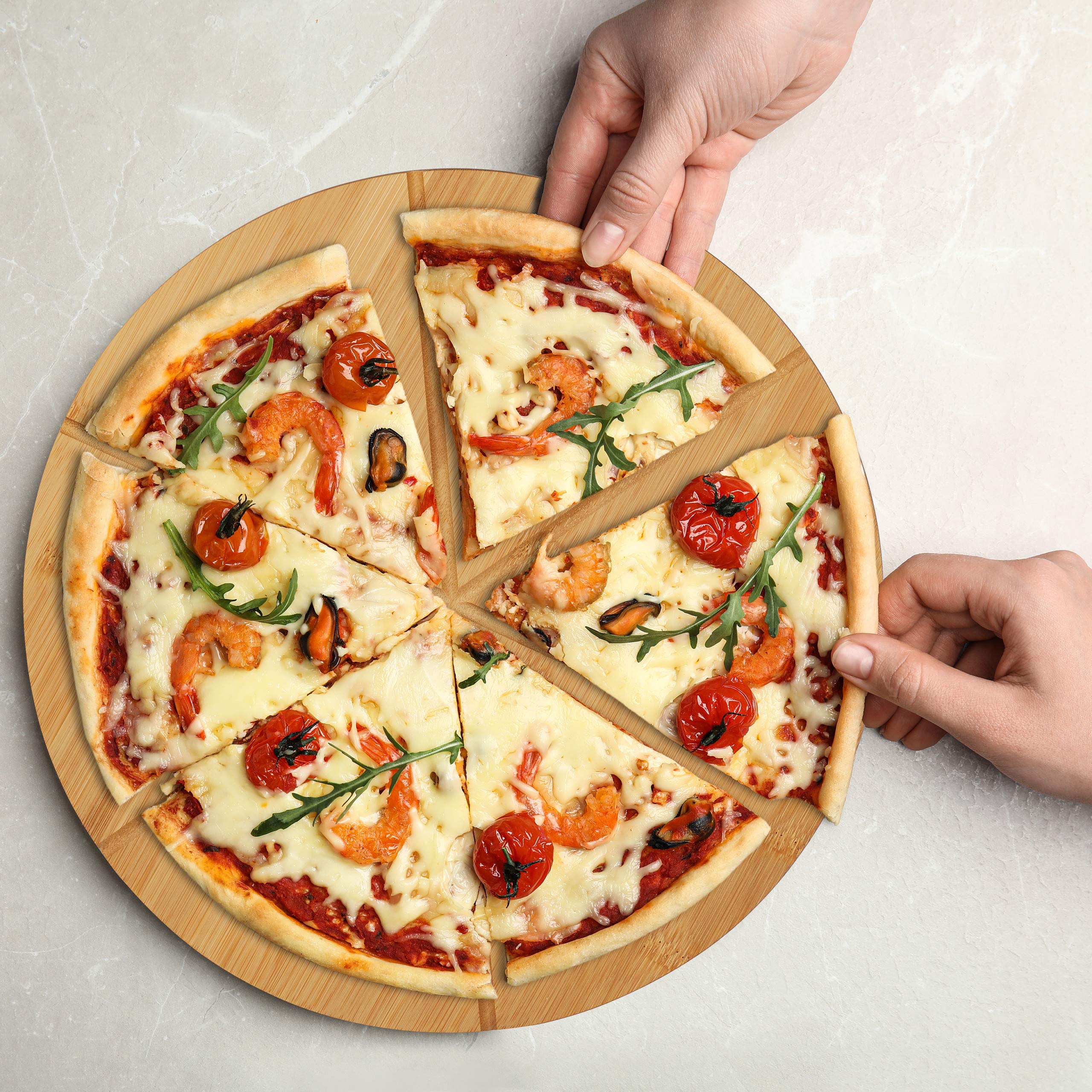 Relaxdays Planche Pizza, Bambou, x2, Assiette Ronde 33 cm, Papier de Cuisson, avec rainures pour Le découpage, Nature