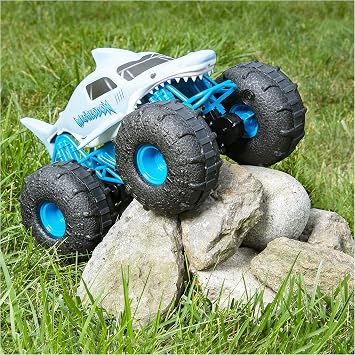 Monster Jam Megalodon Storm, RC Truck, kara ve su için köpekbalığı görünümlü amfibi araç,1:15 ölçek - çok kolay kullanım, 4 yaşından itibaren | 30 m menzil | USB şarj edilebilir | 7,5 km/saat hızlı | uzaktan kumandalı | kar, çamur ve çim için
