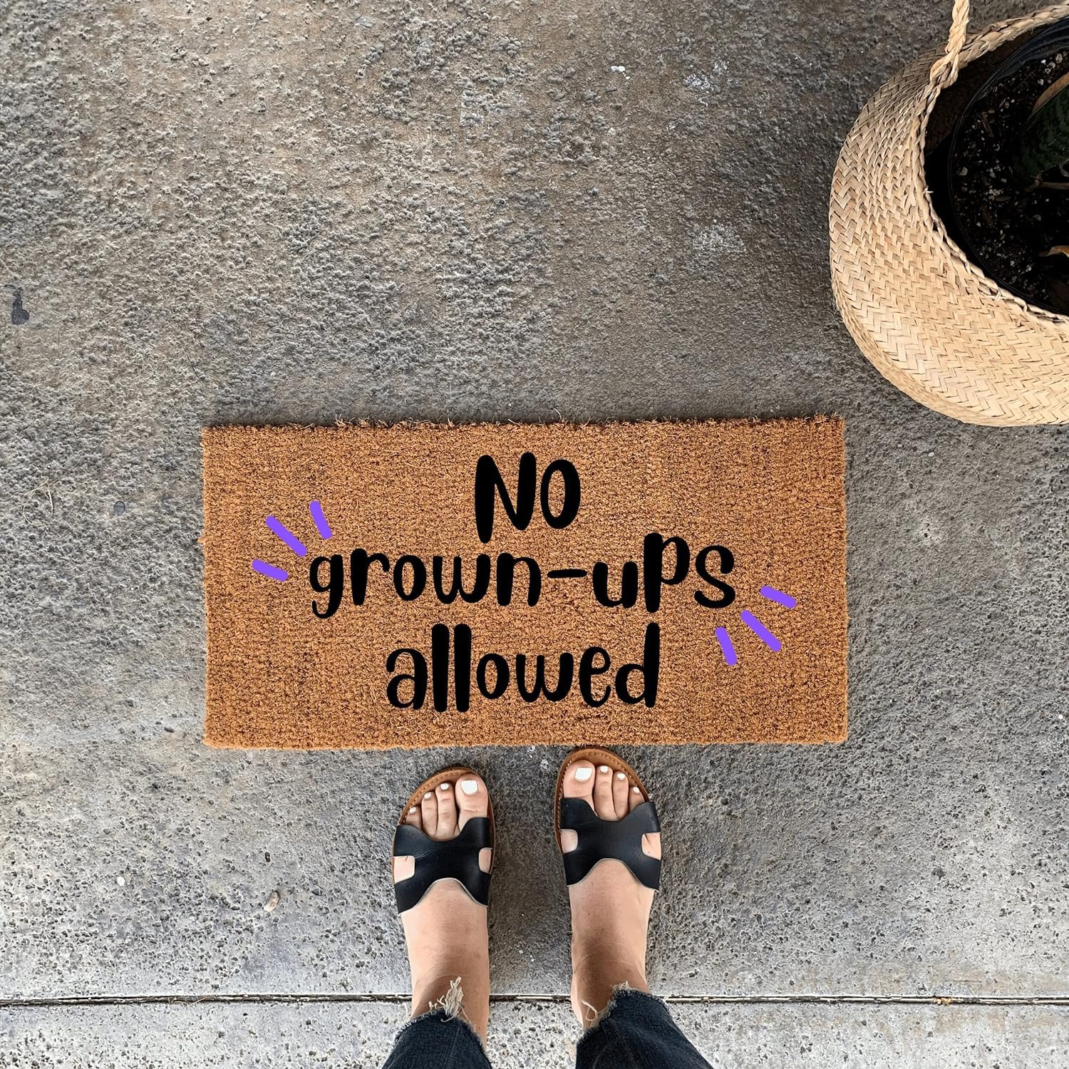AmazonBasics Mini Doormat, 16x24 Inch, Letter Print, Polyurethane, Water Resistant, Machine Made, Custom Style, Perfect for Kids, Pets, Indoor/Outdoor