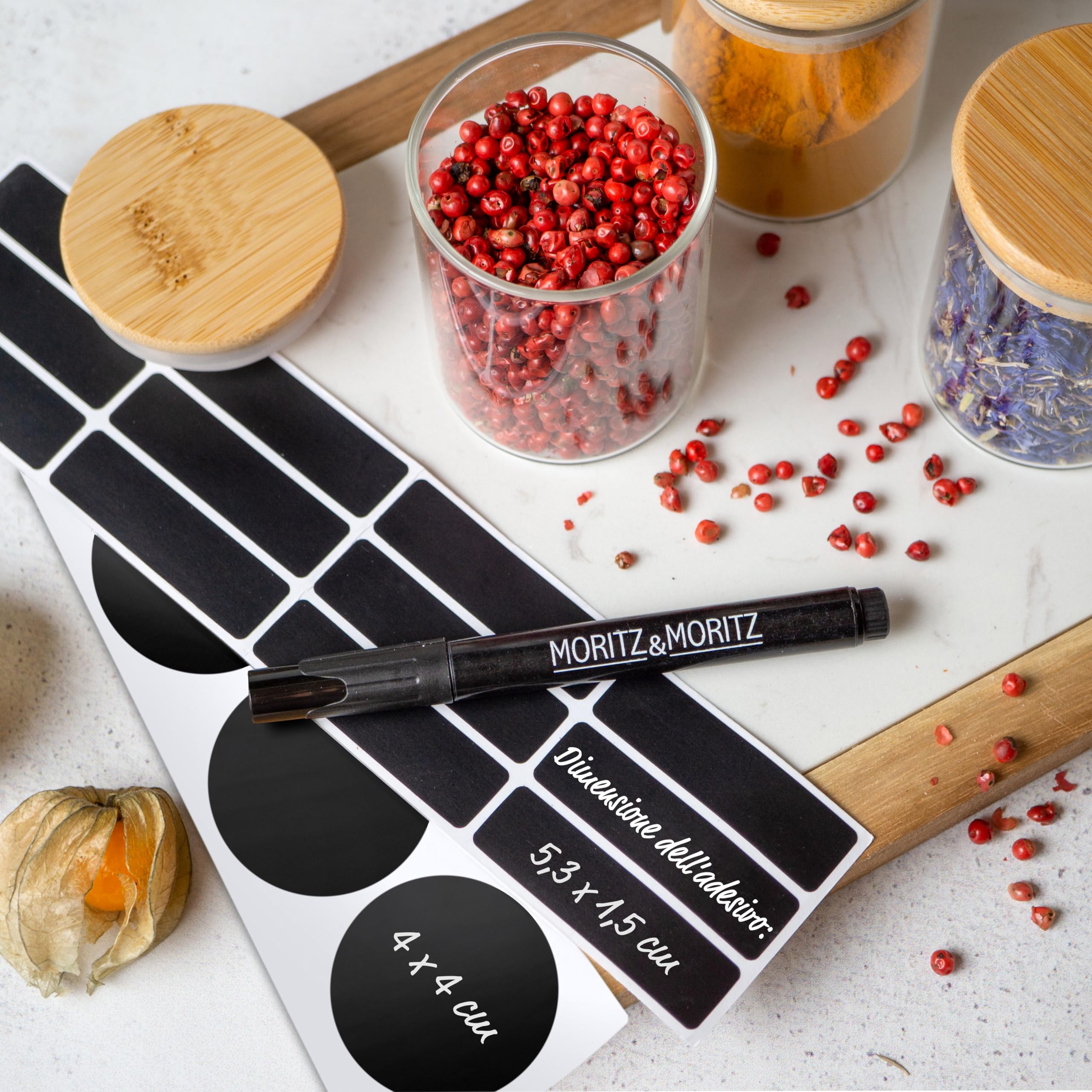 Moritz & Moritz Barattoli Spezie per Cucina - 12 Vasetti per Spezie 125 ml incl. 24 adsivi e 1 gesetto - Contenitori Spezie per Cucina - Vesetti porta erbe aromatizzato