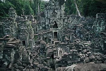 Amazon.com: Steve McCurry: The Iconic Photographs