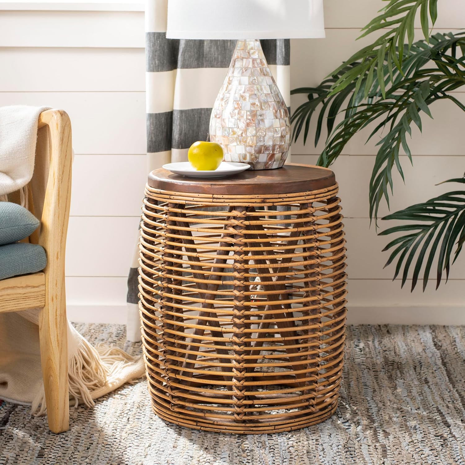 SAFAVIEH Home Collection – Maui Honey Brown Wash Rattan Drum Accent Table, Fully Assembled, Coastal Modern Design (STL6500B)