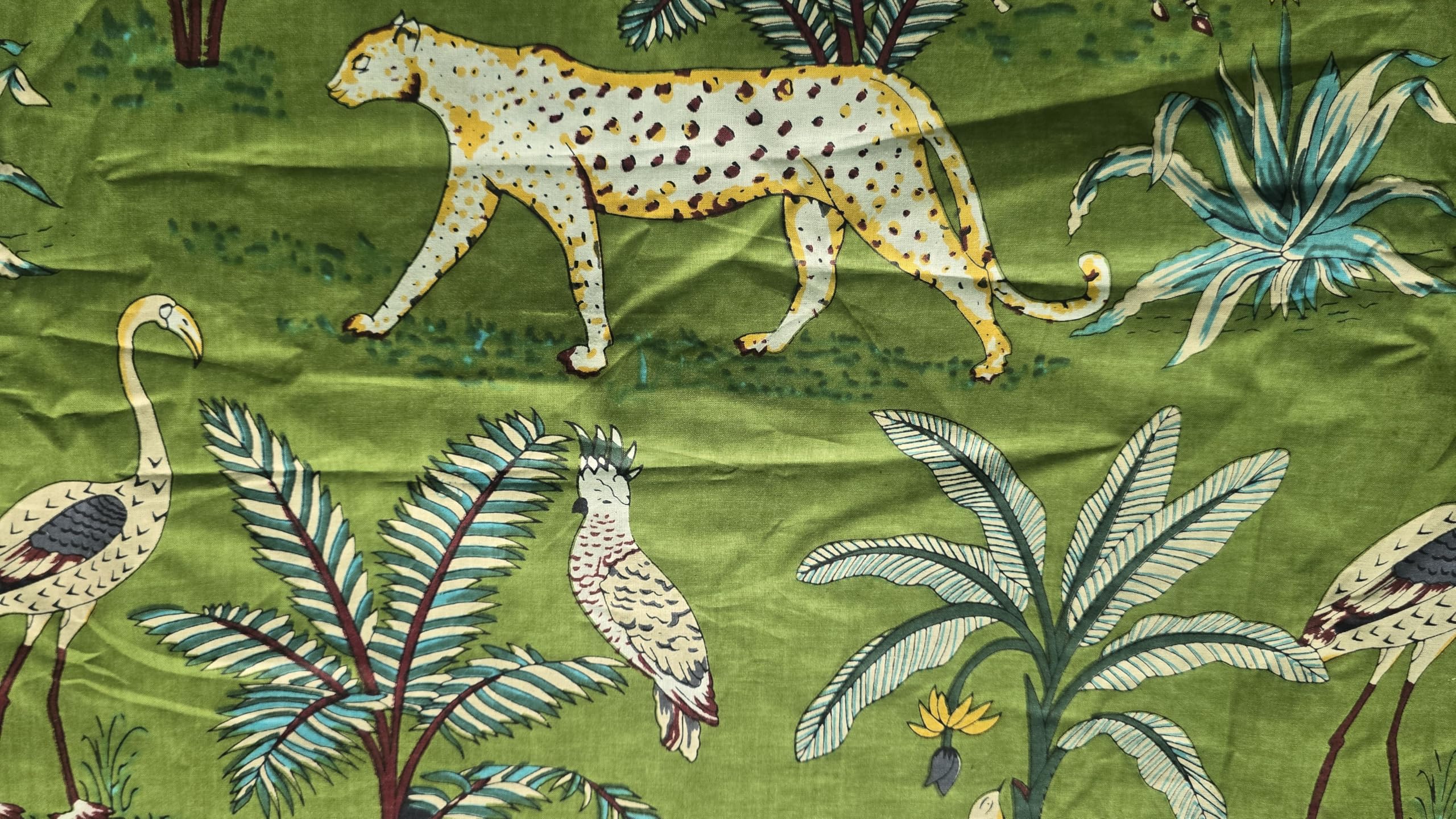 Aashita Creations - Tela con estampado floral, animal, de algodón, decorativo, para confección de alfombras, manualidades, costura, material de bricolaje (estampado de selva verde, 10 yardas)