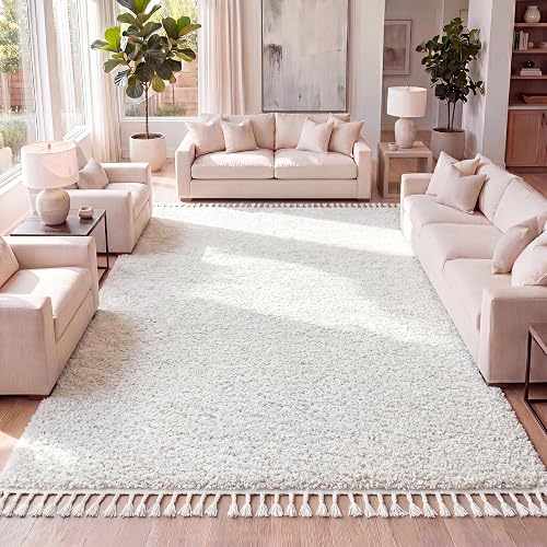 JONATHAN Y Mercer Shag Tassel Rug White 5x8