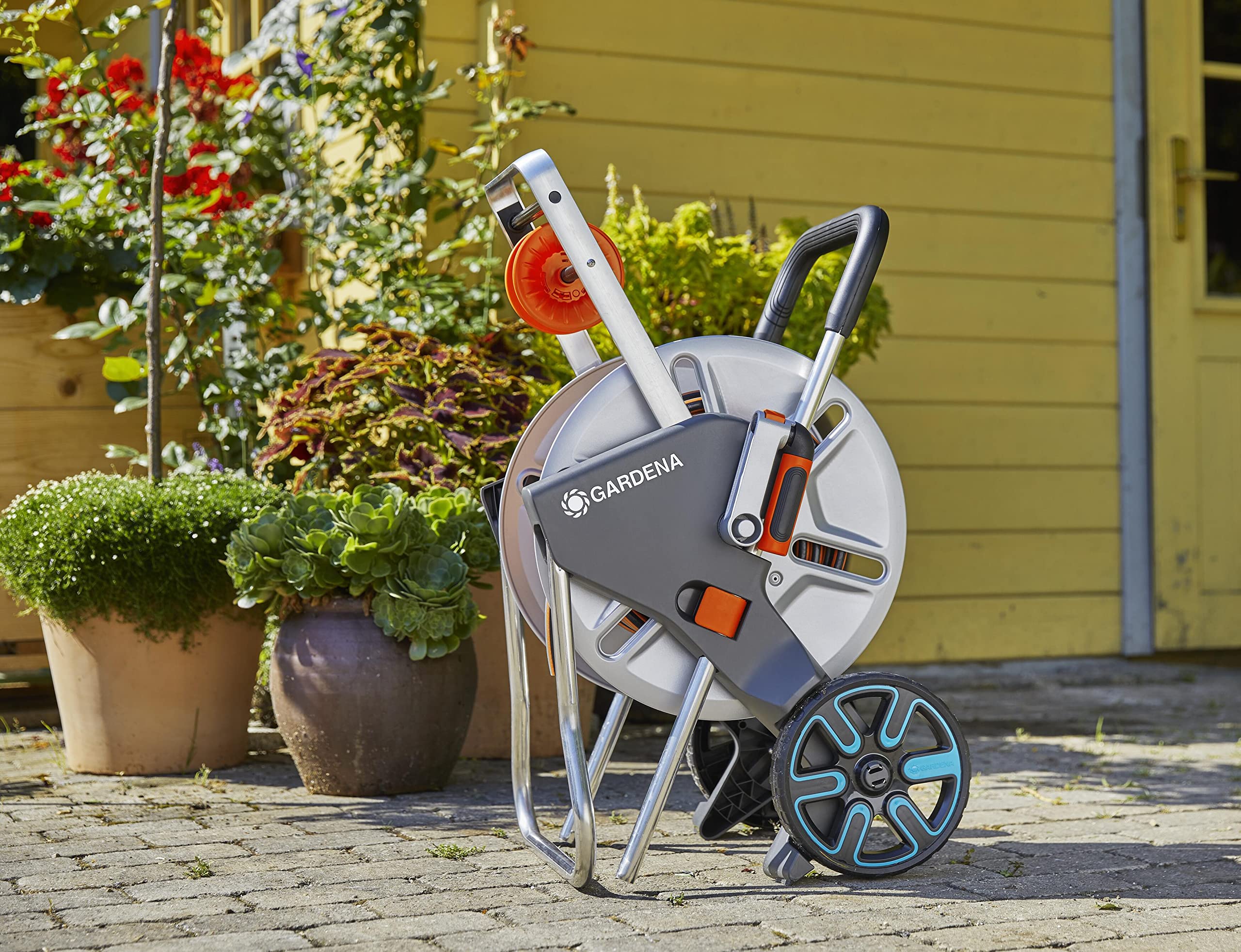 Gardena CleverRoll M Easy Metal Set: Carro para manguera con 60 m de capacidad, guía de manguera muy estable y estable, que incluye una manguera de 25 m (18547-20)