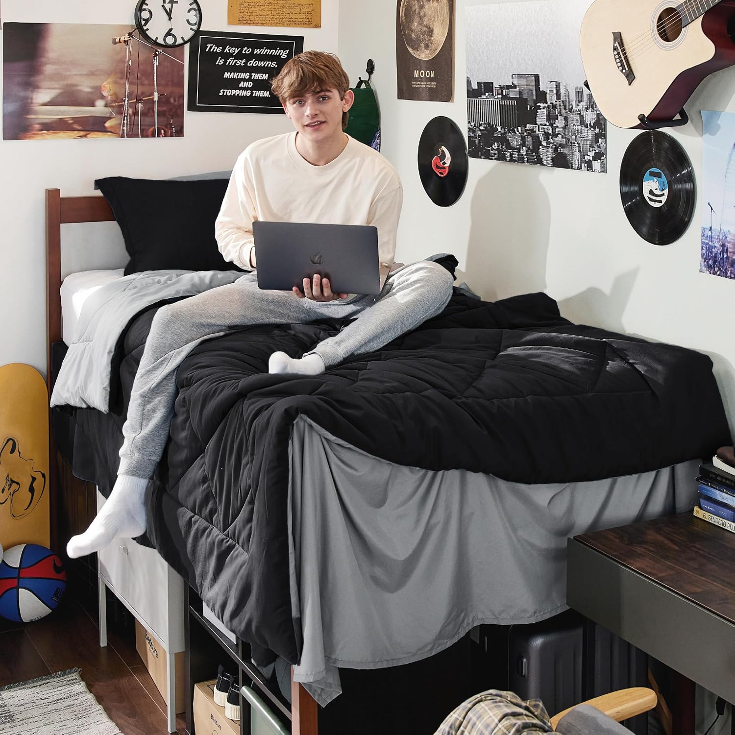 Bedsure Black Twin XL Comforter Set - 5 Pieces Reversible Black Bed Set Twin XL with Comforters, Sheets, Pillowcase & Sham, Black Bedding Set for College Twin XL 02 - Black