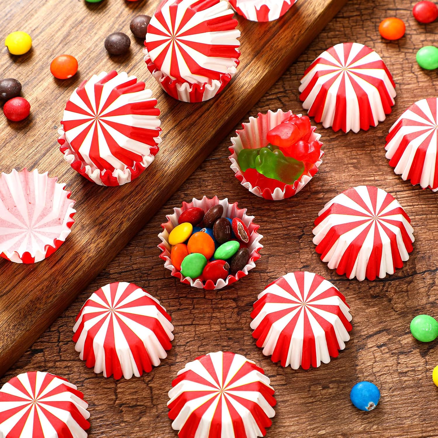 Pinkunn 600 Count Mini Cupcake Liners Bulk Red White Striped Carnival Decor