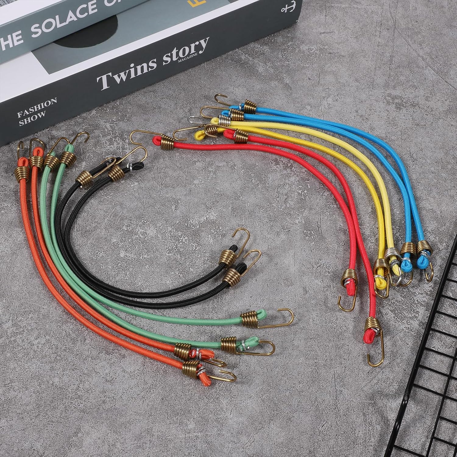 12 Pack Mini Bungee Cords with Hooks, 10 Inch Short Bungee Cord Multicolor Rubber Bungees Straps for Bikes, Camping, Tools, Tarps and Cargo, Hang Christmas Ornaments（6 Colors）