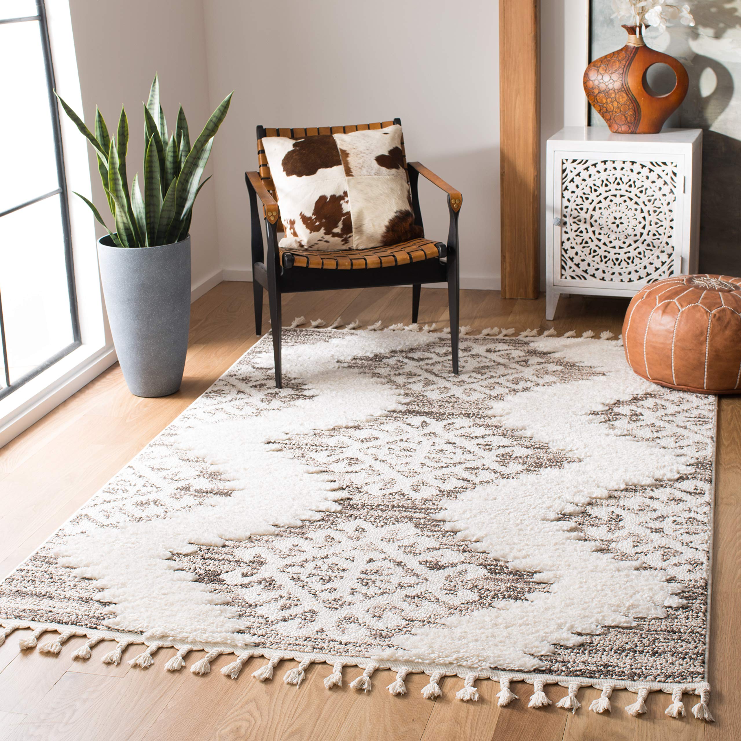 Amazon.com: SAFAVIEH Moroccan Tassel Shag Collection Accent Rug