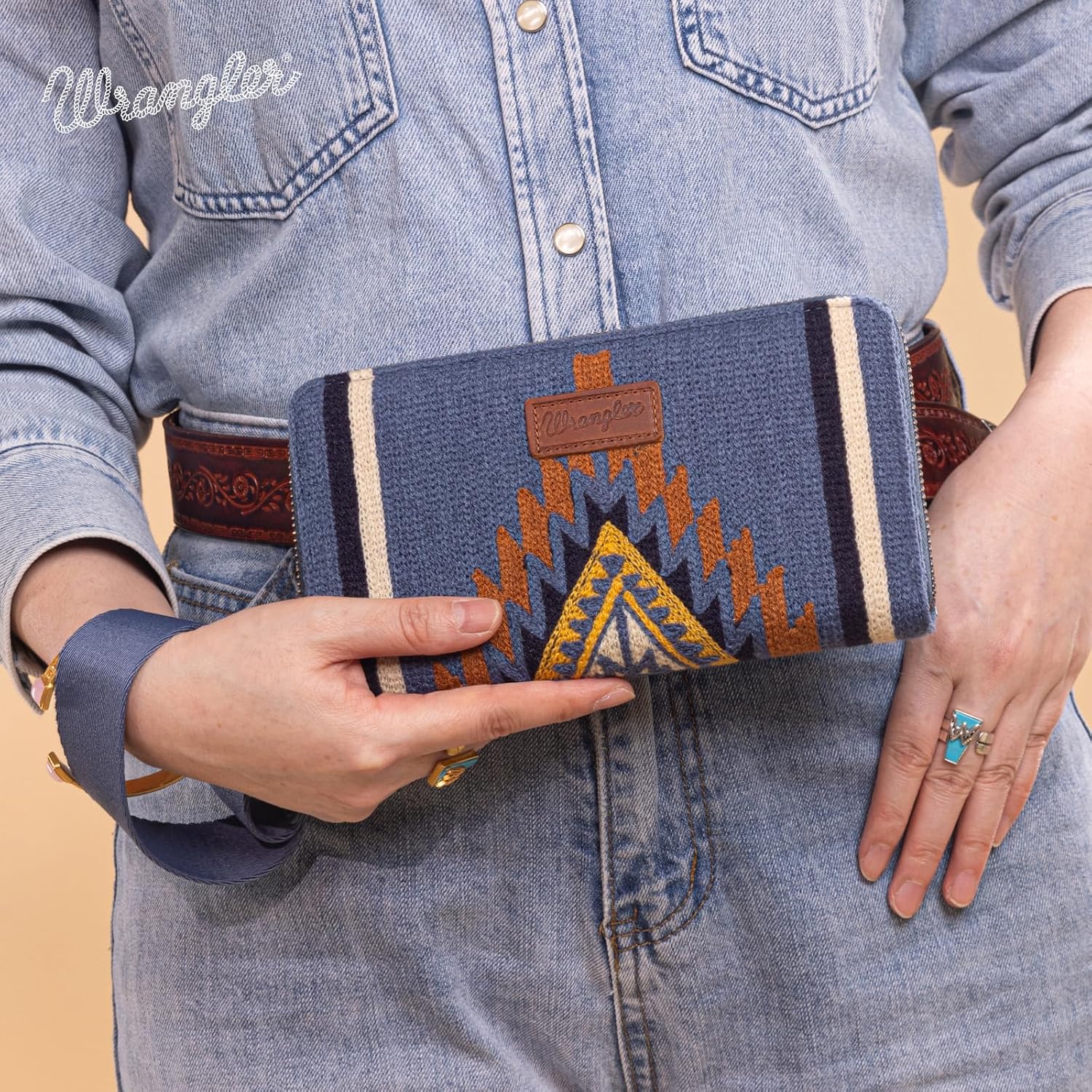 Montana West X Wrangler Wristlet Wallet Western Aztec Womens Wallet Large Capacity Long Purse RFID Clutch Purse Credit Card Holder for Women - Image 3