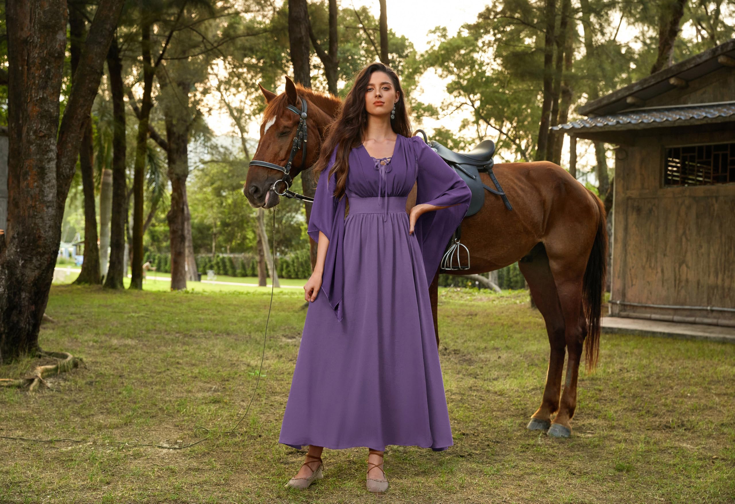 SCARLET DARKNESS Robe Renaissance à lacets 3/4 avec manches cloches fendues sur le devant, robes maxi médiévales à smocks pour femme