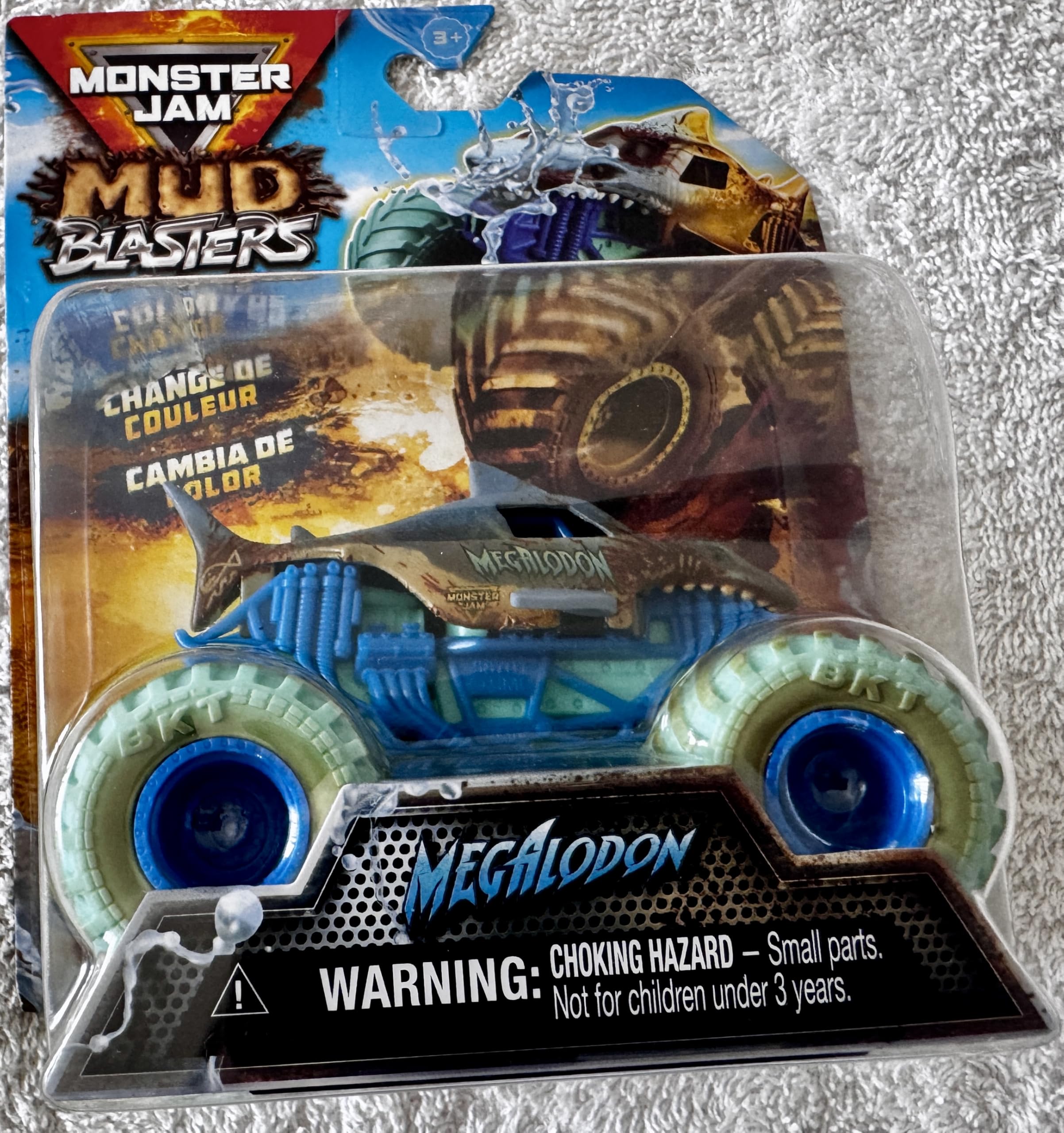 Amazon.com: Monster Jam Mud Blasters Color Change Series 1