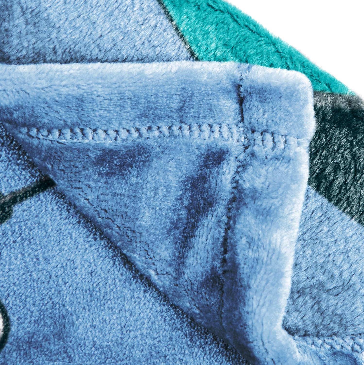 Jay Franco Kids Plush Throw Blanket – Soft & Cozy Fleece Throw for Bedroom & Couch Décor, Official Licensed Product, Blue - The Mandalorian, 60x90 - Large Blanket