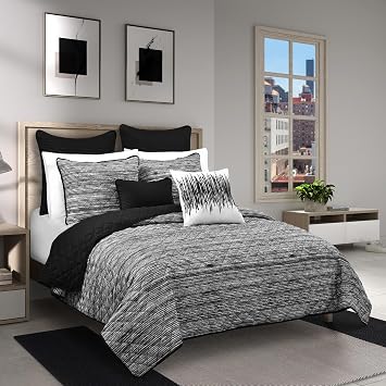 Royal Court Dalton - Black King/Cal King 3PC. Quilt Set