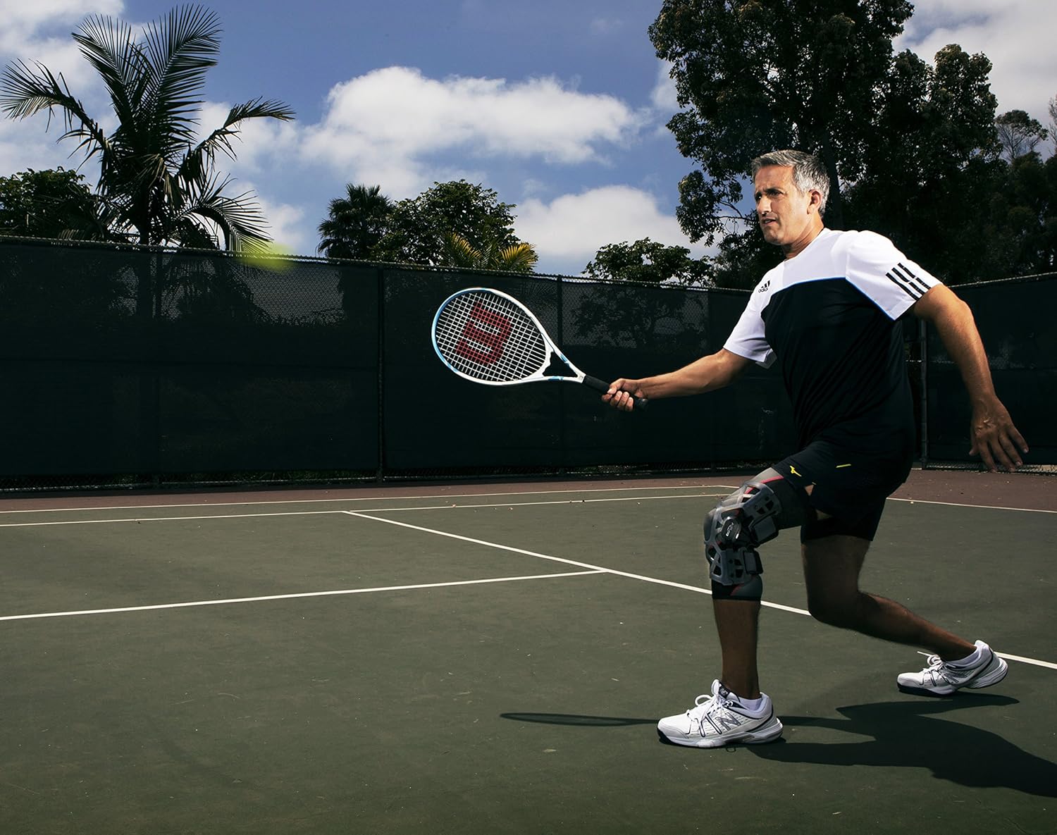 DonJoy OA Reaction Web Knee Brace - Medial Right/Lateral Left, Medium