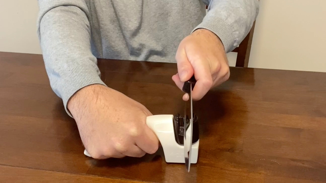 How to Use Cutco Knife Sharpener for Razor-Sharp Blades