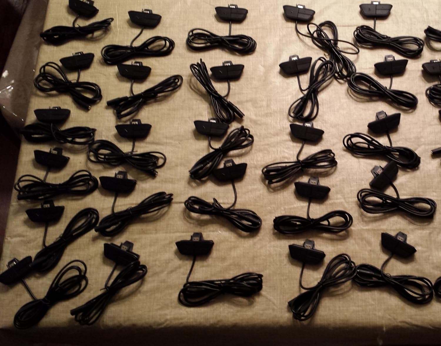 2.5mm Headset Adapter + Cord for Xbox One - Get Your High End 360 Headsets Working Now on Xbox One