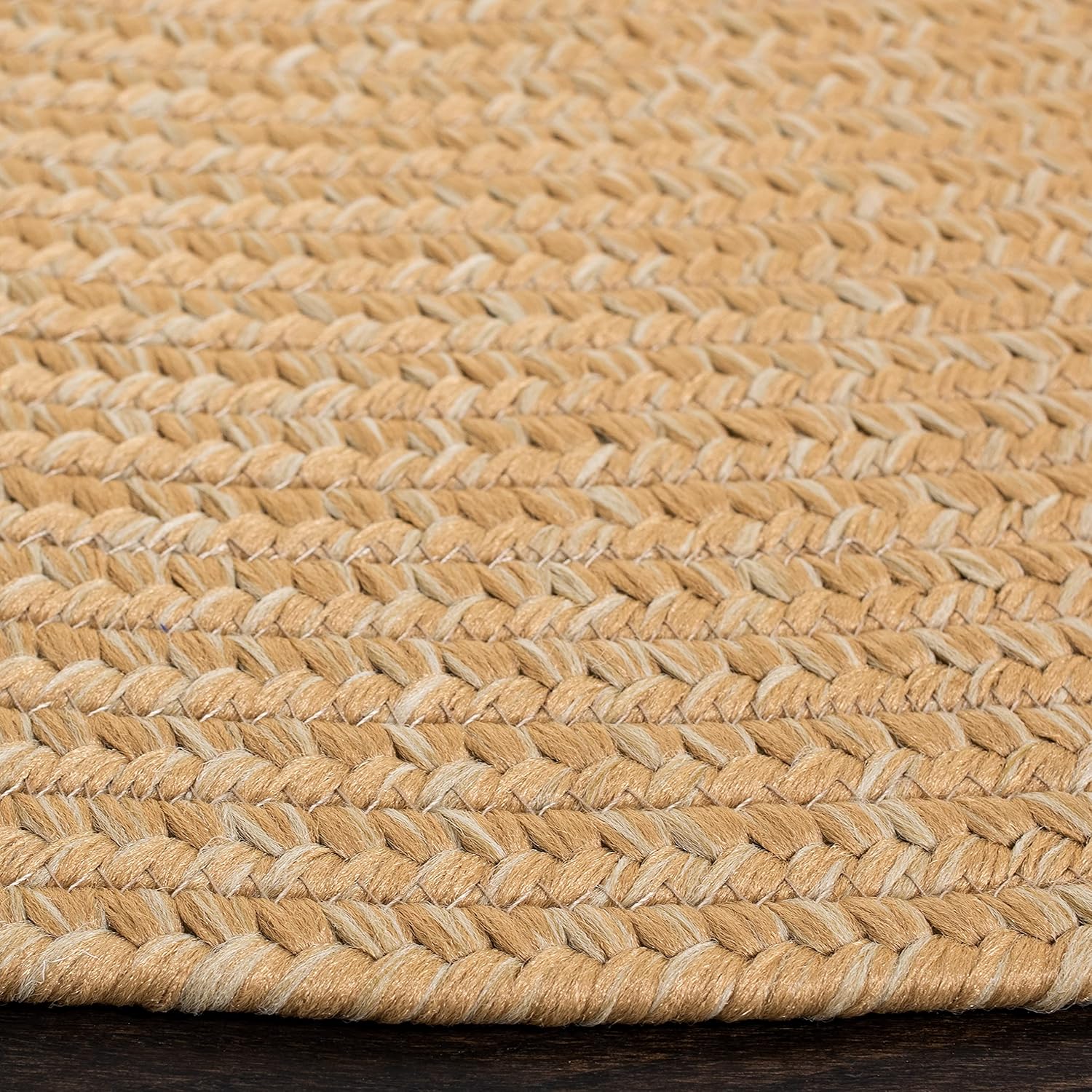 SAFAVIEH Washable Rug Outdoor Braided Collection - 5' Round, Beige & Tan, Handmade & Reversible, Non-Shedding & Easy to Clean, Ideal for Patio, Backyard, Mudroom (BRD315D)