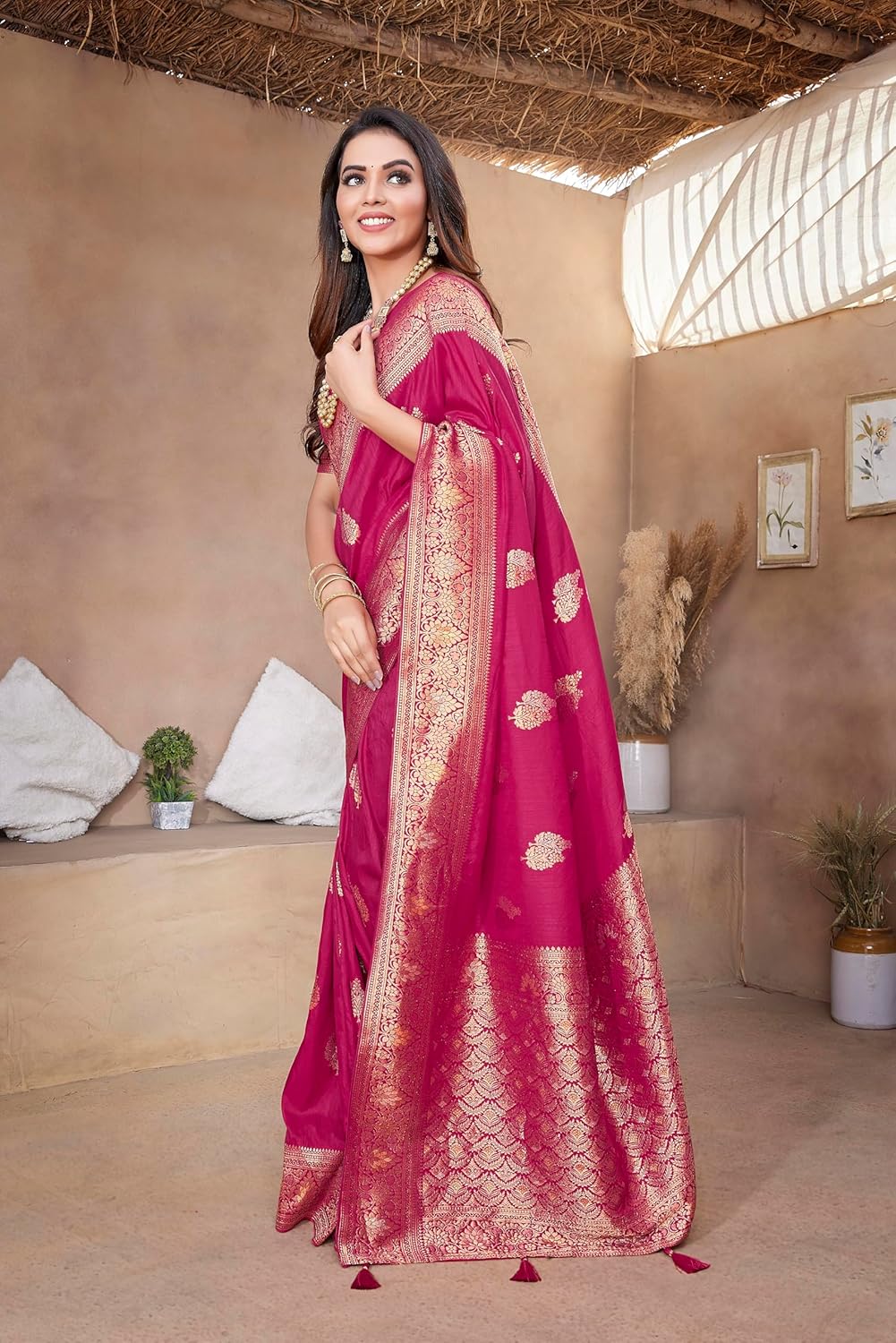 DREAM STYLE Women's Banarasi Soft Silk Jequard Butti Woven Saree with Unstitched Blouse