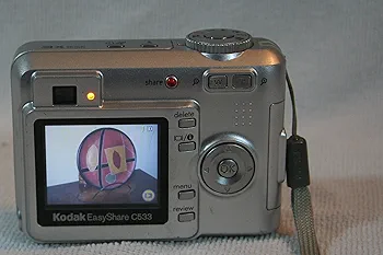 Kodak EasyShare C533 シルバー ケース付き Amazon.com : Kodak Easyshare C533 5 MP Digital Camera with