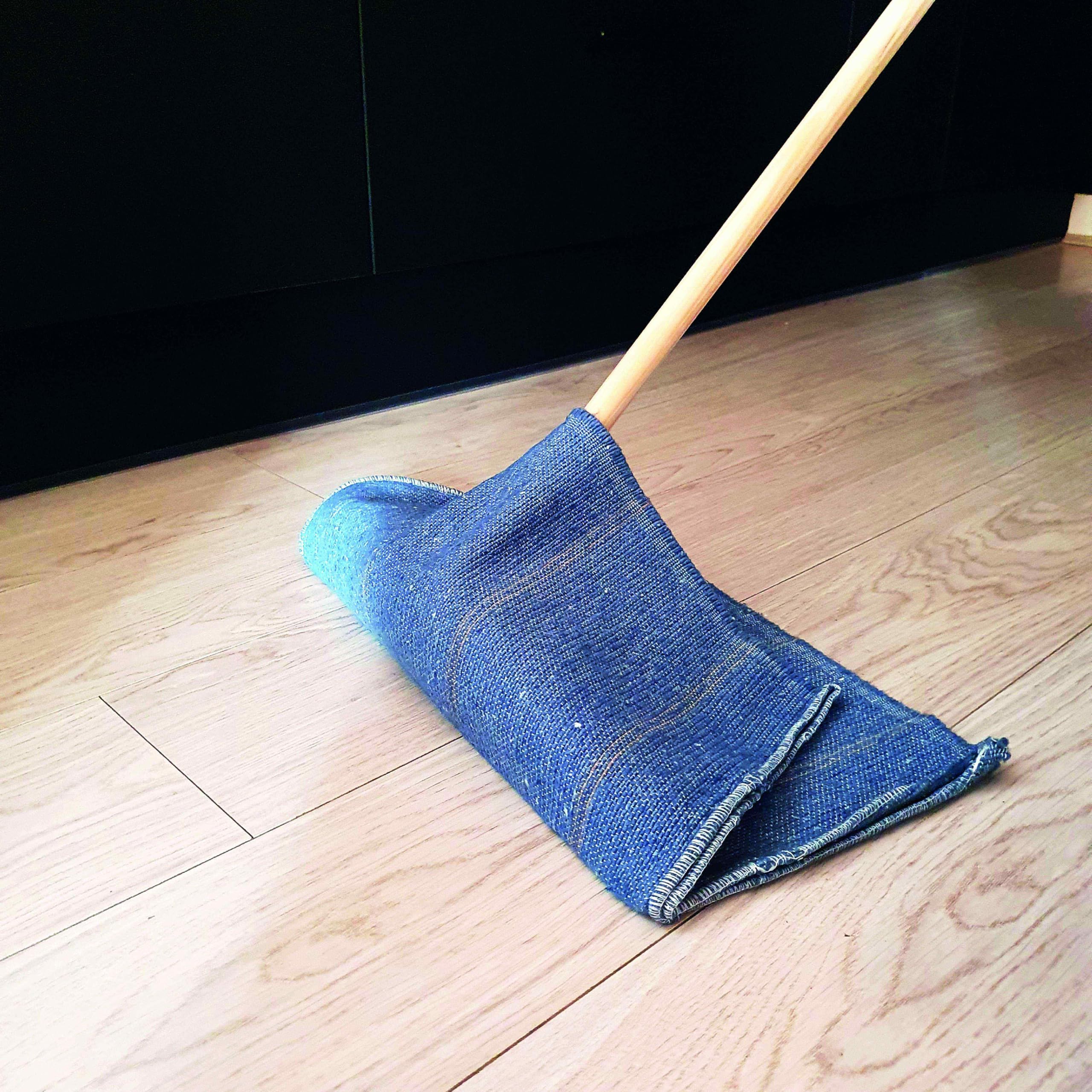 LNT France - Set di 5 panni originali Blue G, 50 x 100 cm, in tela di jeans riciclata. Multiuso, pulizia di tutti i pavimenti. Molto resistenti. Prodotto in Francia.