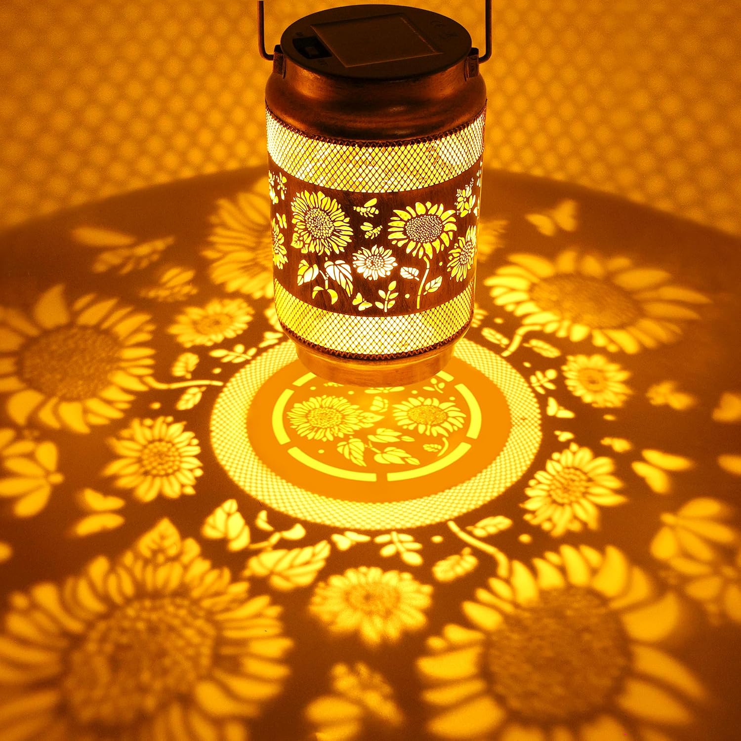 Sunflower Solar Lanterns Outdoor Waterproof Garden Decor, Birthday Gifts for Women Mom Grandma, Metal Sunflower Hanging Solar Lights for Outside Yard Patio Pathway Backyard Porch