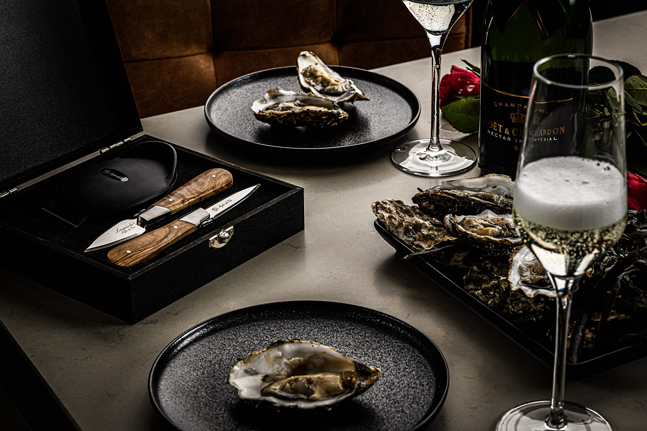 Laguiole Style de Vie Oyster set de regalo de madera de oliva con soporte de ostras de silicona