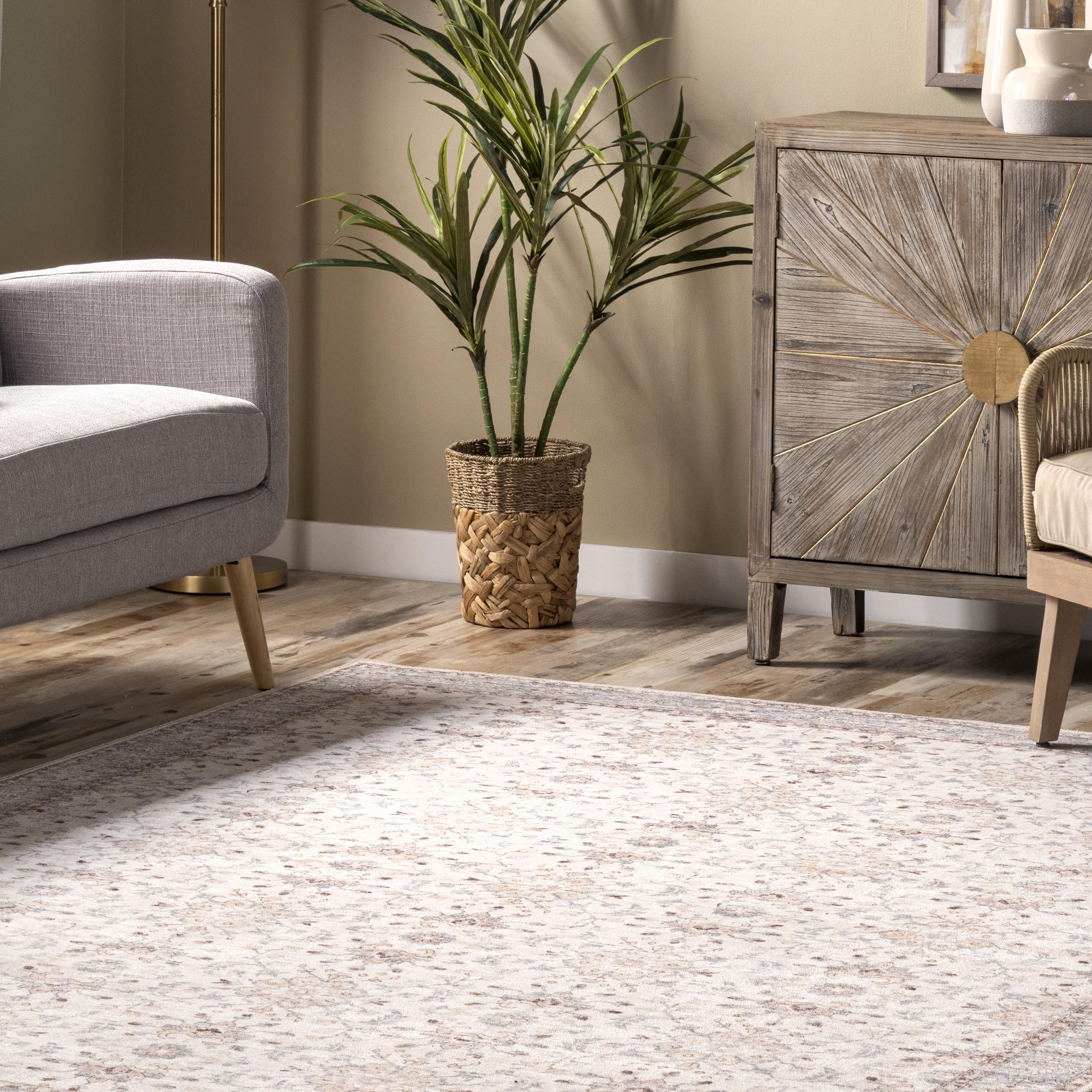 nuLOOM Gemma Machine Washable Transitional Floral Ultra Thin Area Rug