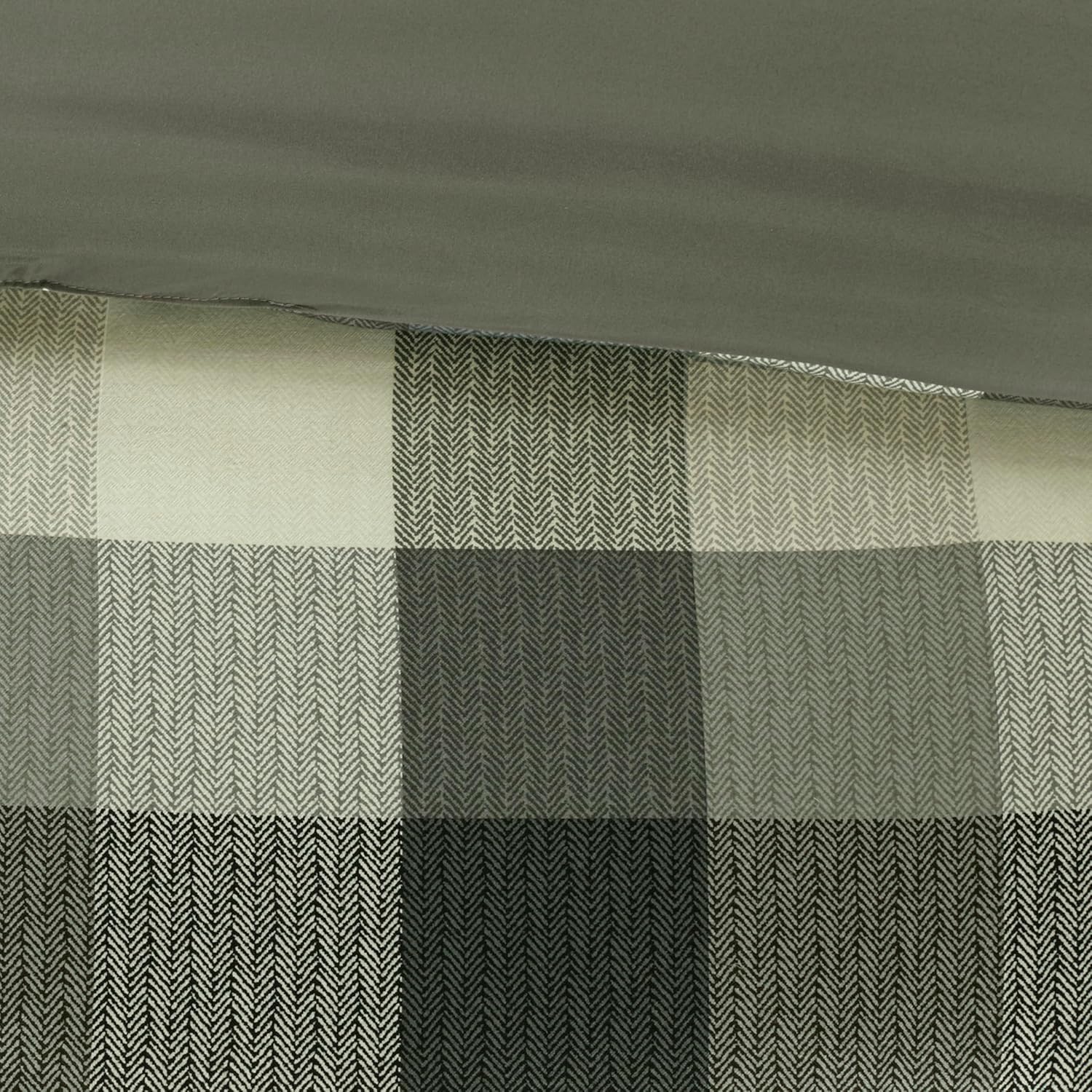 Madison Park Ridge Comforter Set - Cabin Lodge Plaid Herringbone Design, All Season Down Alternative Cozy Bedding with Matching Bedskirt, Shams, Decorative Pillow, Grey Queen(90"x90") 7 Piece