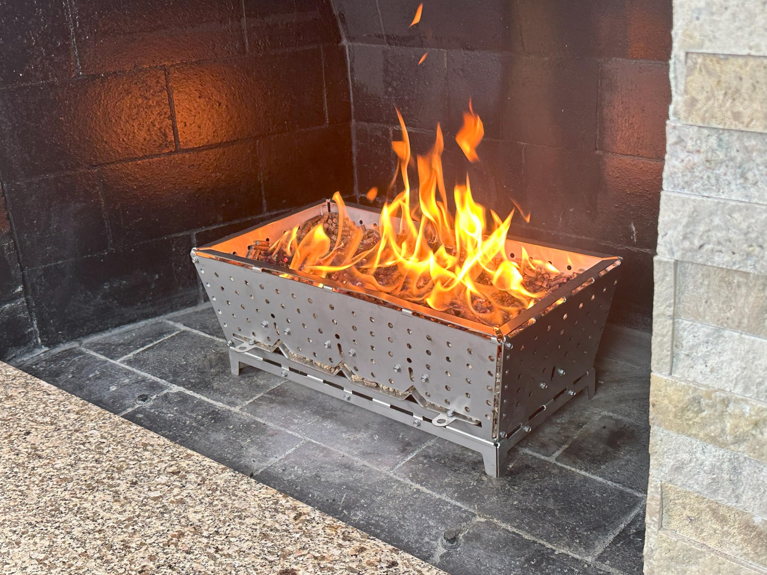 c2M Pellet Pit (per pellet di legno), adatto per camini, montaggio richiesto