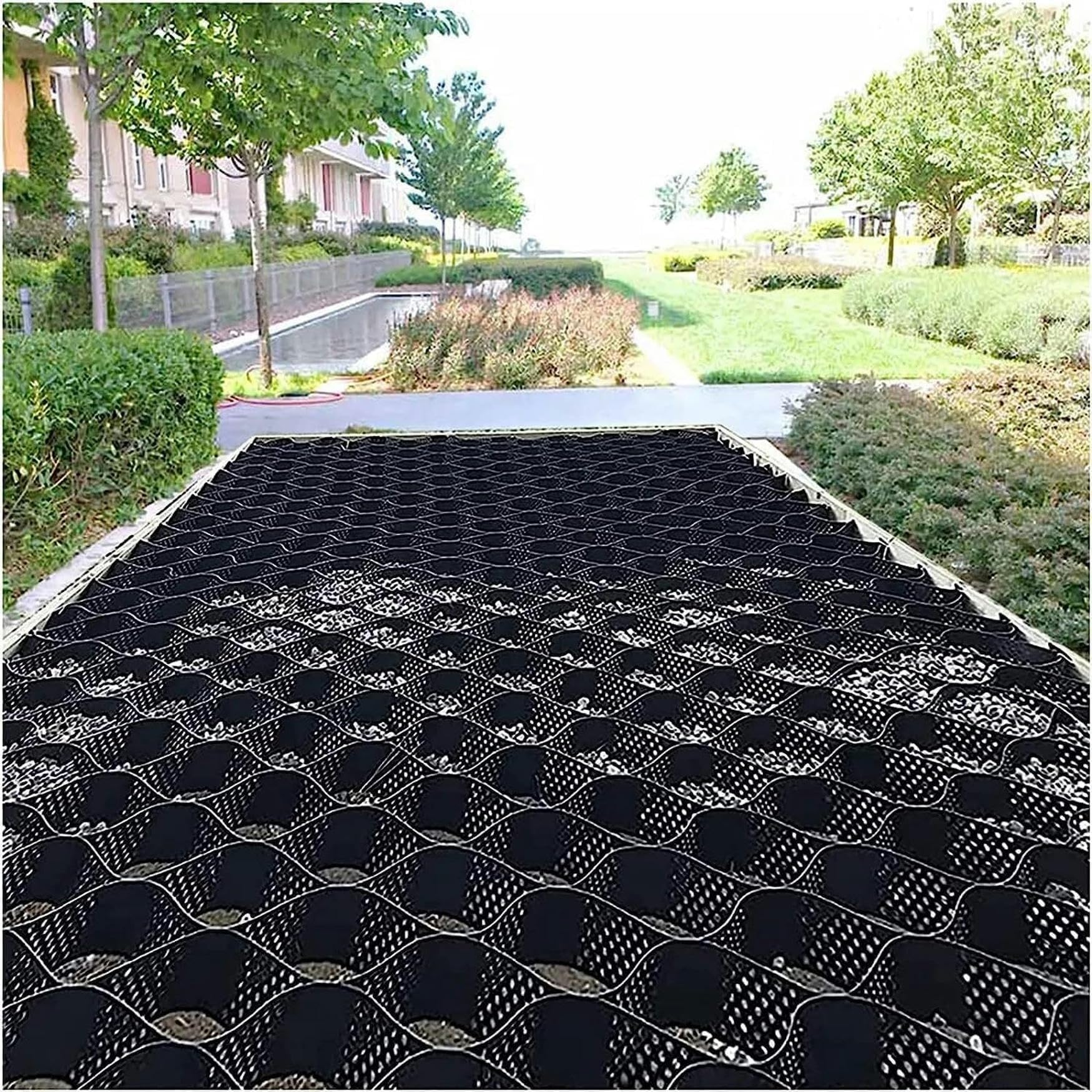 Grille de gravier extérieure pour stabiliser une allée de jardin carrossable