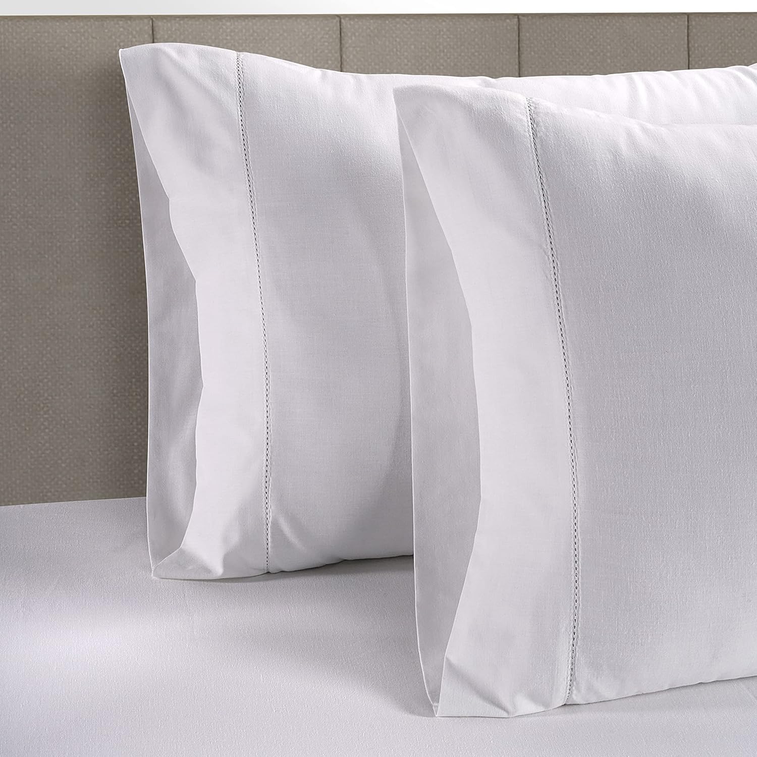 LANE LINEN 100% Organic Cotton Pillow Cases - Standard Size Set of 2 (20"x26") - Soft White Pillow Cases 01: White Standard (Pack of 2) image 4 of 9 B0BQCR3WTM