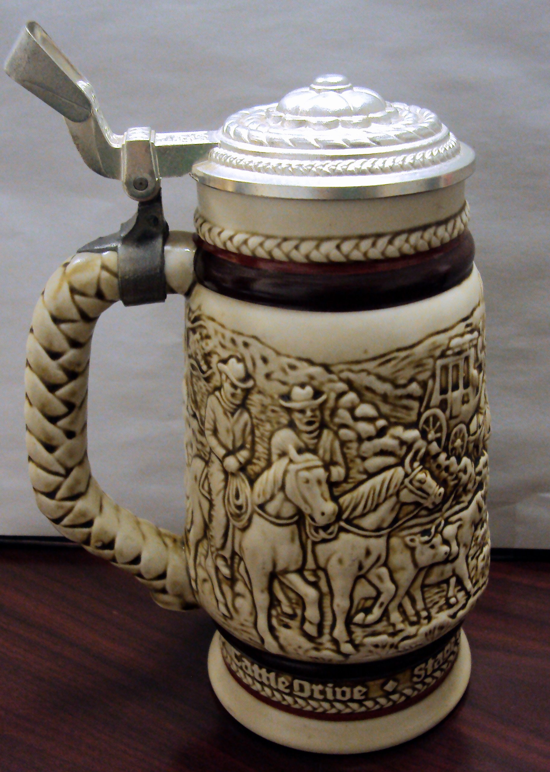Amazon.com | Avon Cattle Drive Stein. 1980 (Ceramarte): Beer Mugs