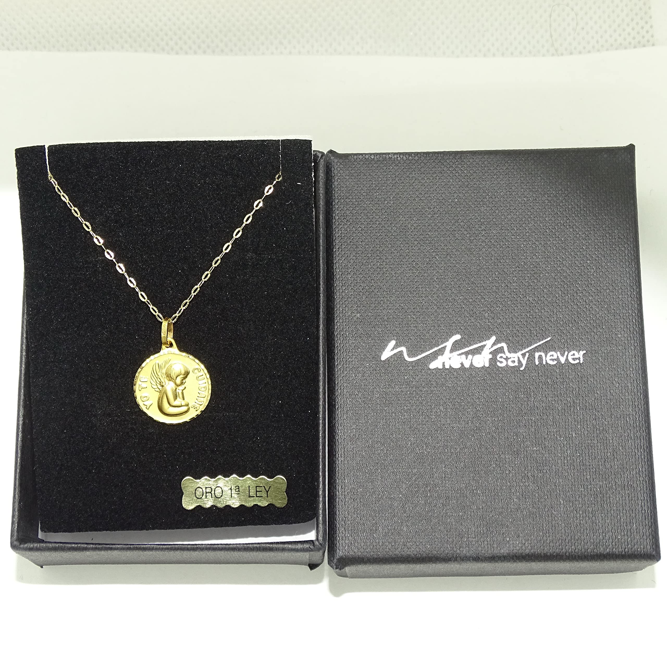 Medal i Łańcuszek Anioł Stróż - Złota 18K dla noworodka | Naszyjnik z ogniw 40cm | Zawieszka religijna 15mm | delikatna biżuteria | 2.20g Czyste Złoto | prezent na chrzest dla dzieci |