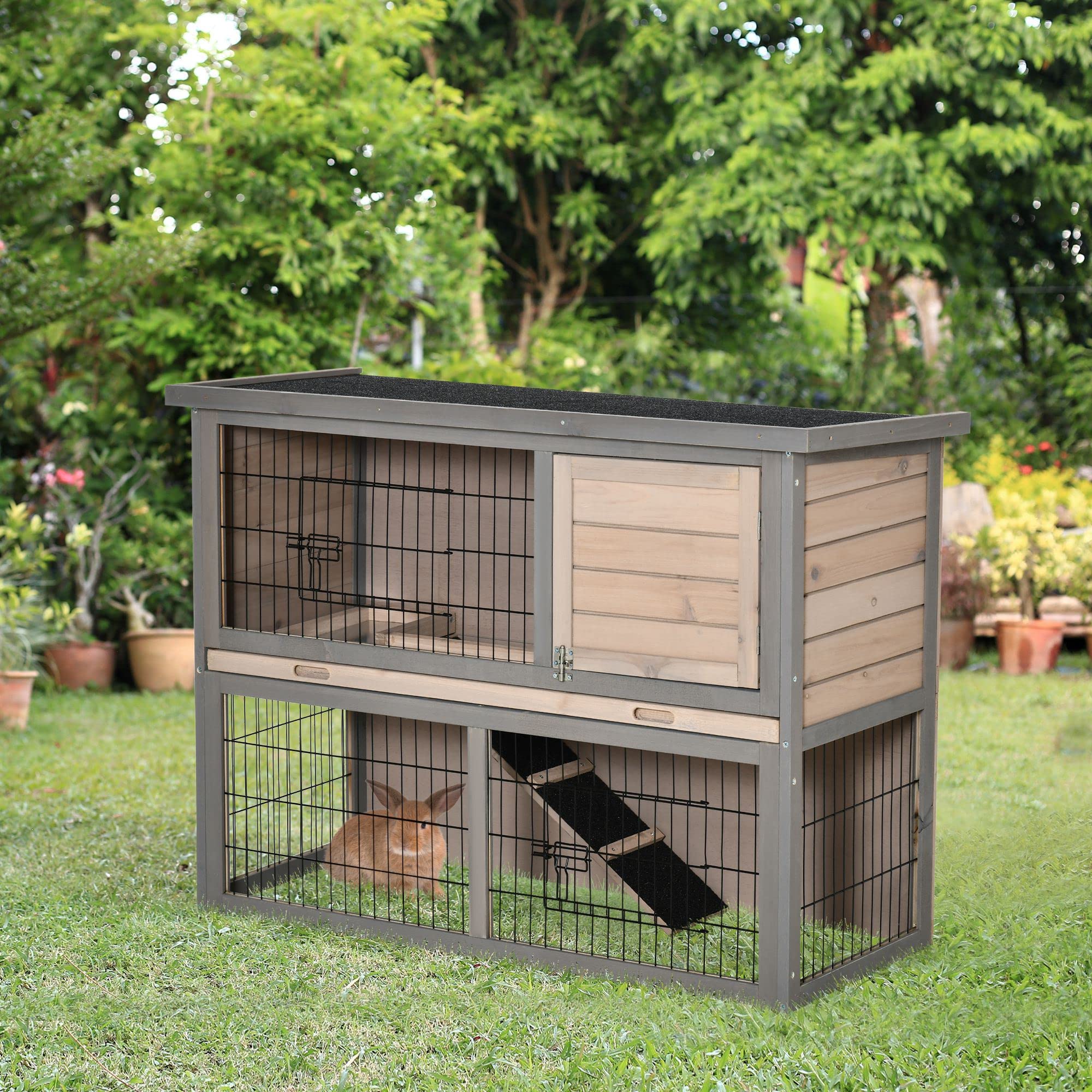 PawHut Conejera de Madera Exterior 108x45x78 cm Jaula para 2 Conejos con Corral Metálico 2 Puertas con Pestillos Techo Asfáltico Abrible Bandeja Extraíble Rampa Gris