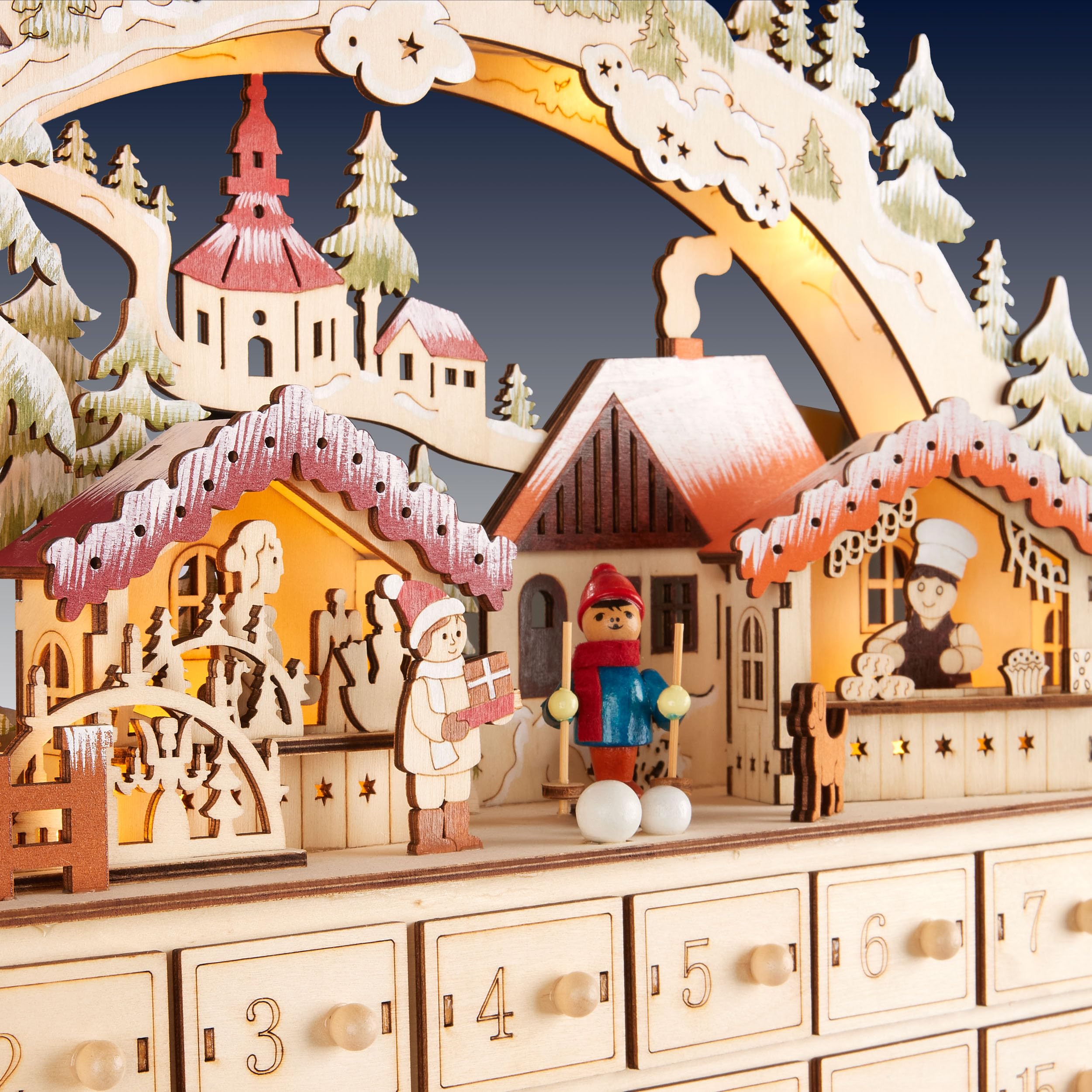 BRUBAKER Adventskalender zum Befüllen - Weihnachtsdorf 2026 | Holz Weihnachtskalender mit LED Beleuchtung - Dorf mit Kindern, Bäckerei, Hund & Wald - 40 cm Kalender mit Bogen - Beleuchtet