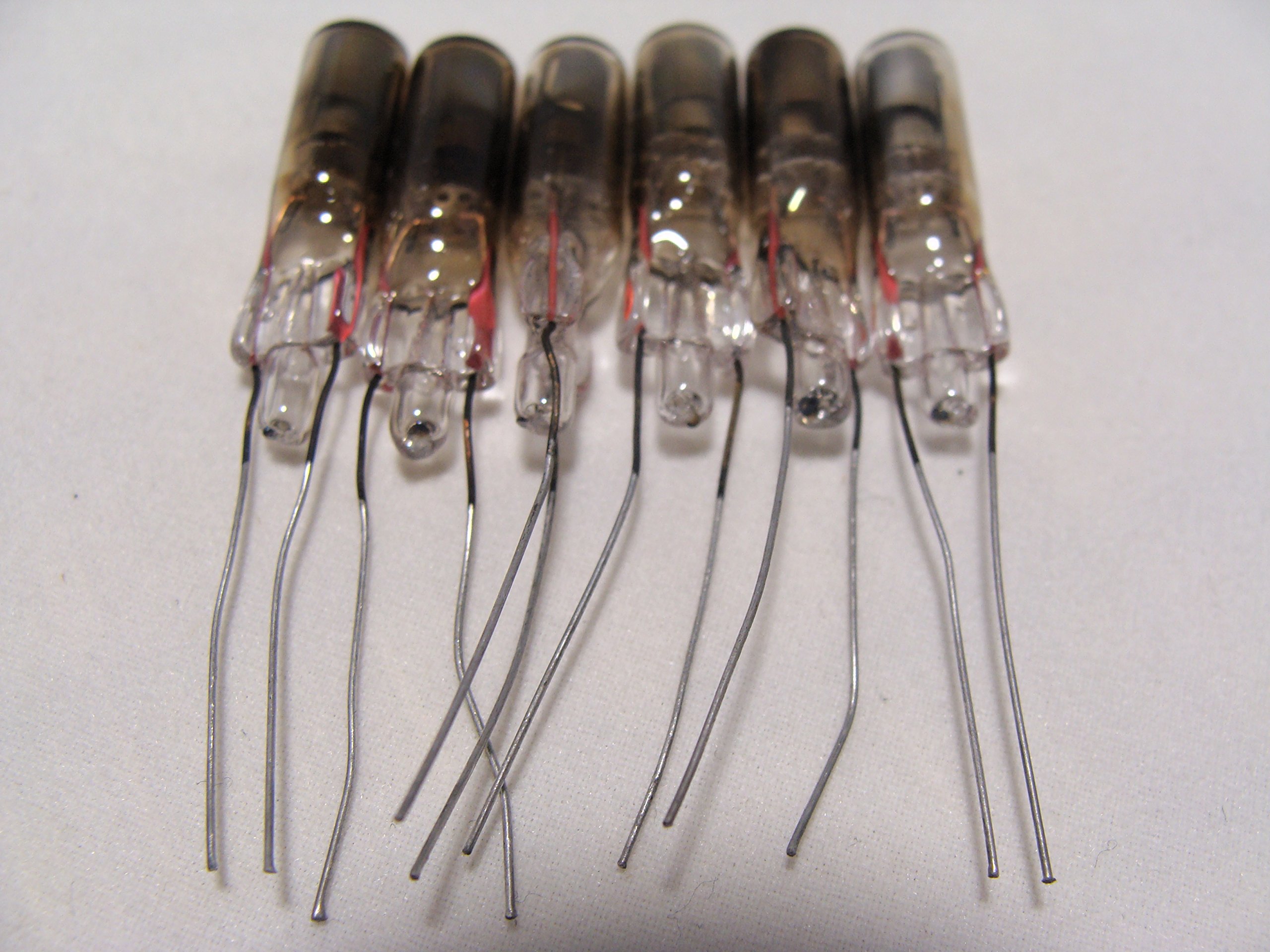 Amazon | ロシア製ネオン管 ニキシー管 INS-1 ドットランプ 時計 (6本