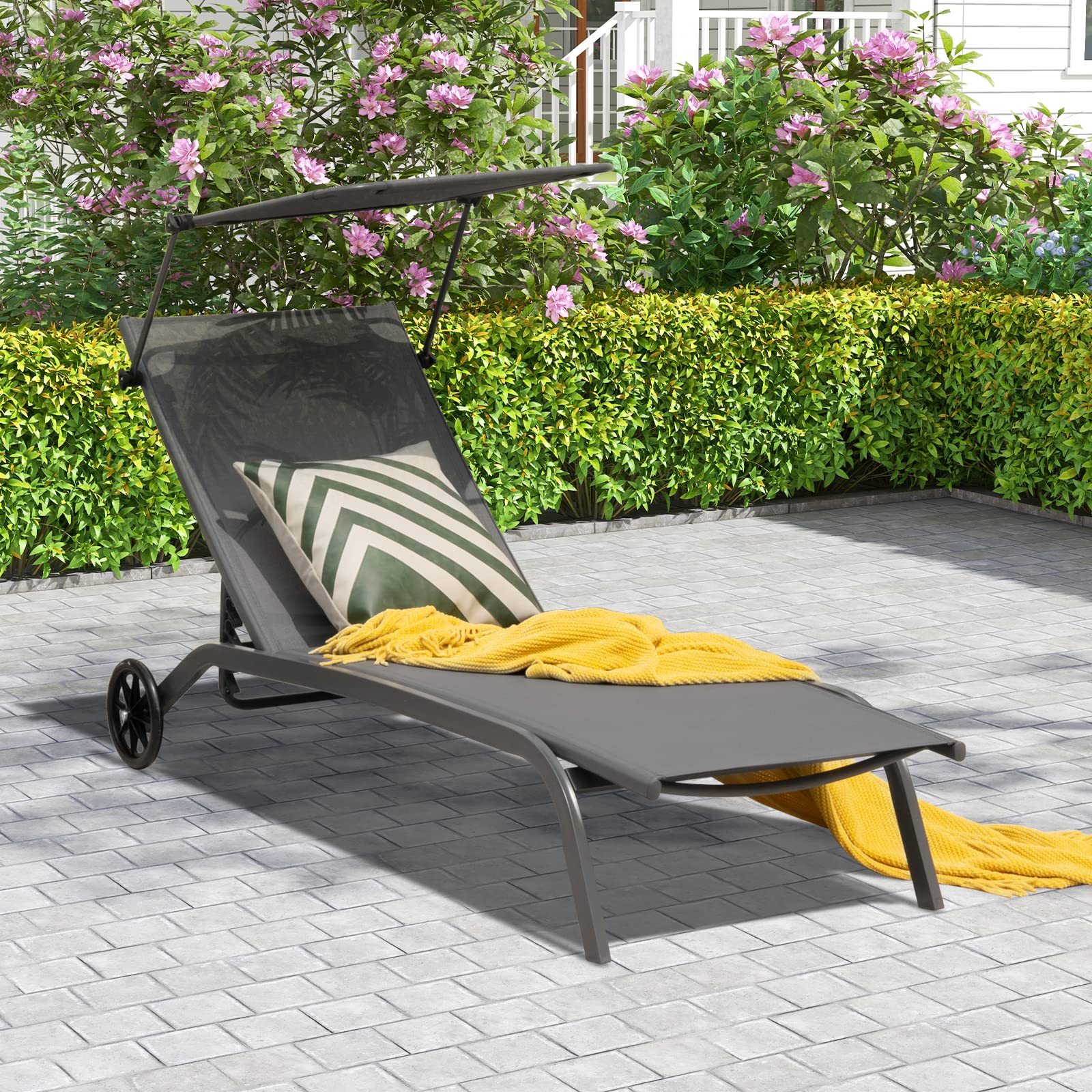 GIANTEX Sonnenliege, Gartenliege mit Rollen & Getränkehalter, Liegestuhl mit 6-Fach Verstellbarer Rückenlehne, belastbar bis 150kg, 191 x 61 cm (mit Sonnendach, Grau)
