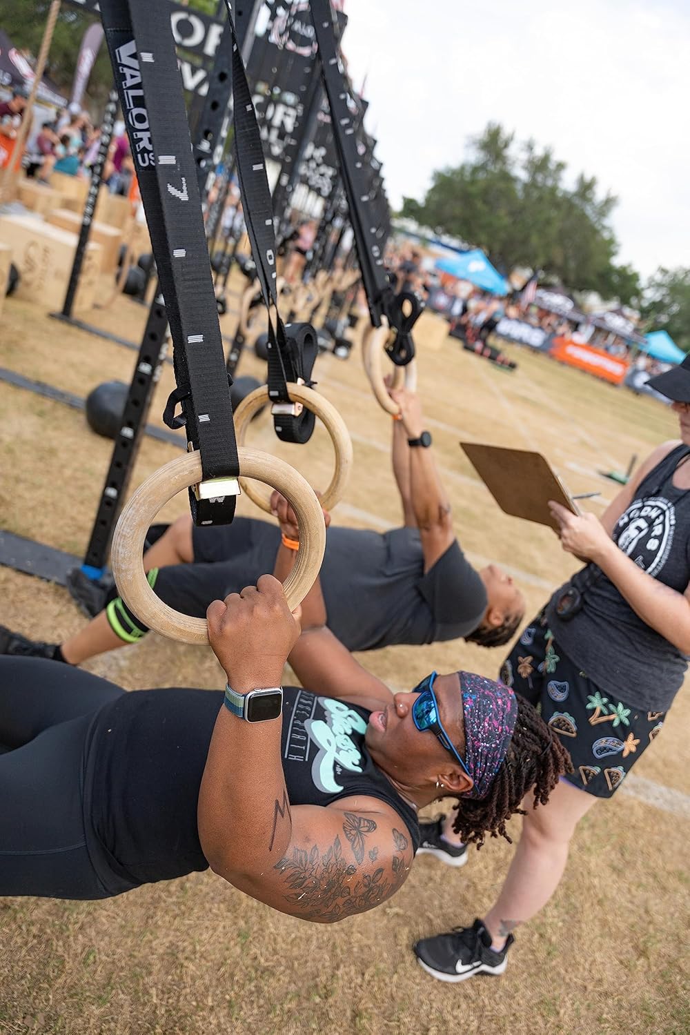 Valor Fitness Wood and Plastic Gymnastics Exercise Rings with Adjustable Straps – Promotes Muscular Physique and Improves Performance in Cross Training and Strength Training