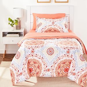 Amazon Basics 5-Piece Lightweight Microfiber Bed-In-A-Bag Comforter Bedding Set, Twin/Twin XL, Coral Medallion
