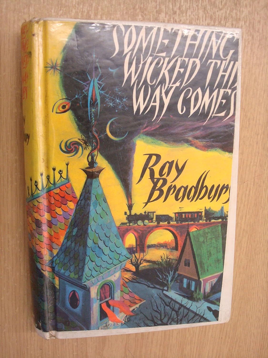 Something Wicked This Way Comes: Bradbury, Ray: Amazon.com: Books