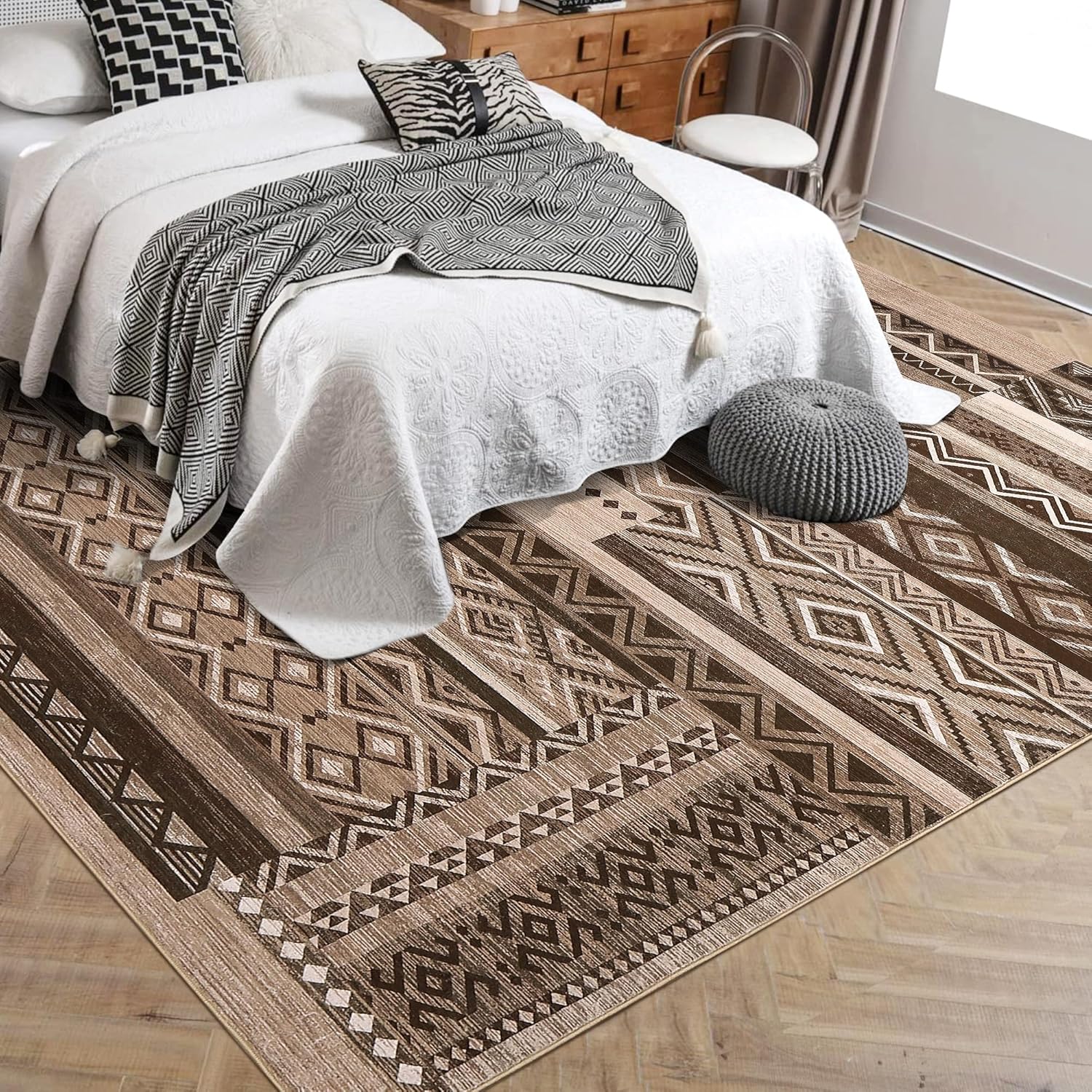 GarveeHome Vintage Geometric Patchwork Rug 9x12 Brown Area Rugs for Living Room Machine Washable Carpet, Non-Slip Non-Shedding Foldable Tribal Floor Cover for Bedroom, Dining Room, Kids Playroom