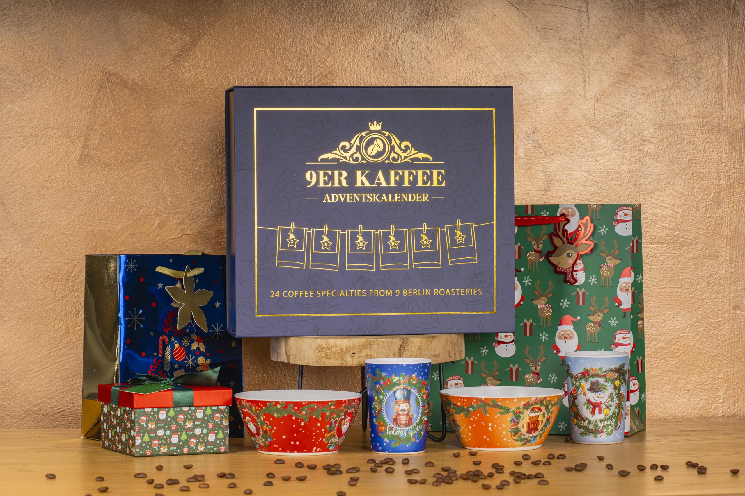 Edler Kaffee Adventskalender 2025 von 9 Berliner Kaffeeröstereien - Weihnachtskalender mit 24 Premium Kaffeespezialitäten | Geschenk-Set für Männer & Frauen | Kaffee Probierset ganze Bohne