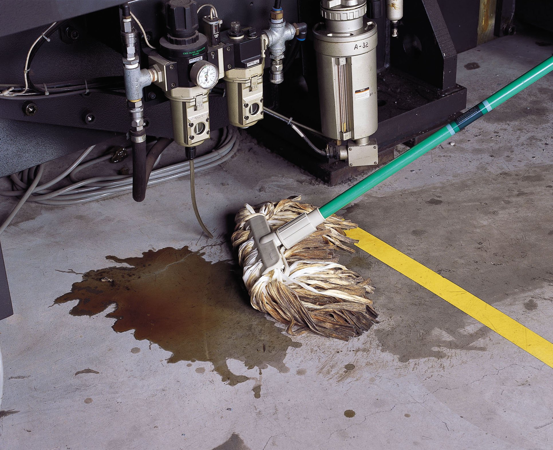 Amazon | テラモト(TERAMOTO) エコラーグ 24㎝(100g) 10枚入 | 床