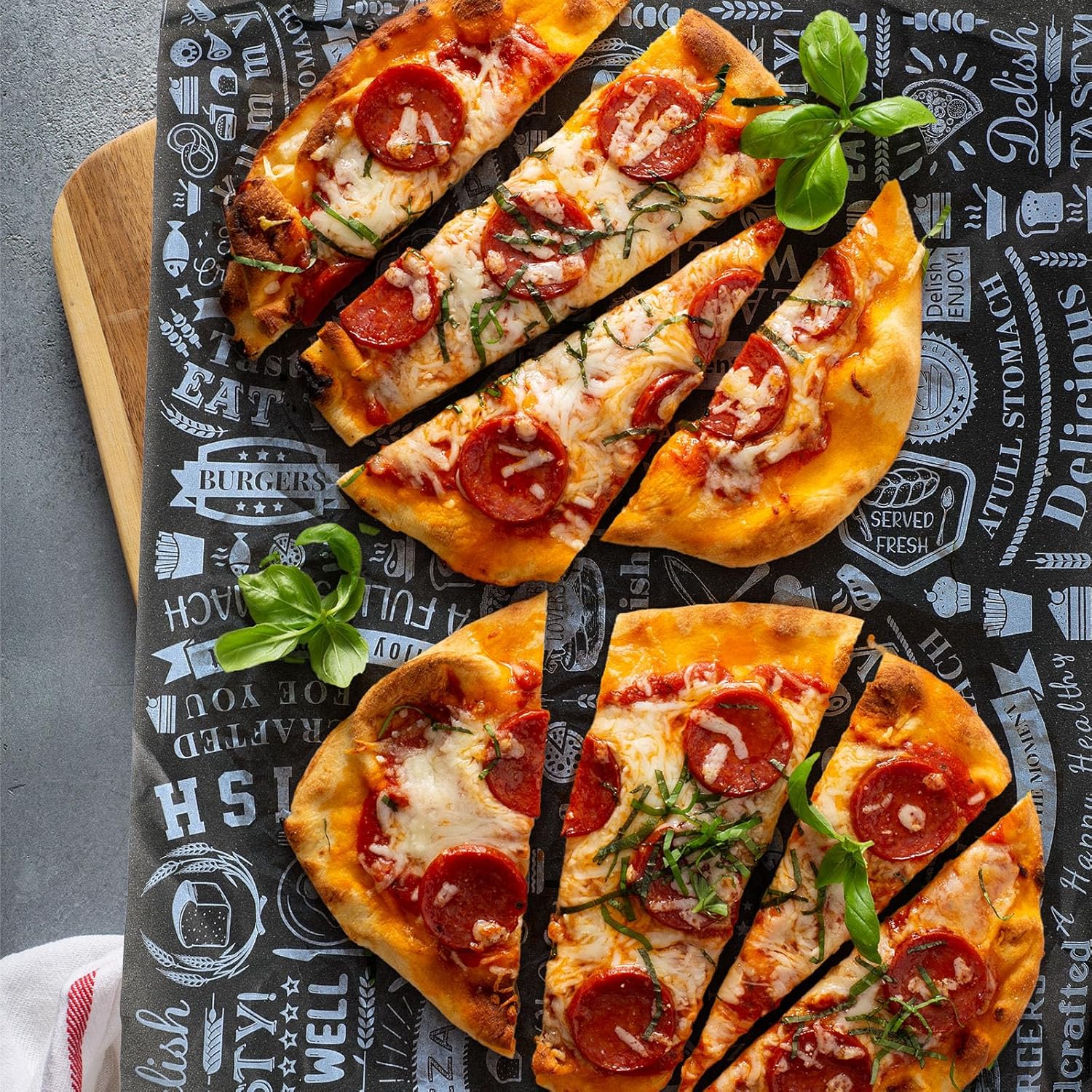 Outus 1200 Pcs 8 x 10 inch Deli Wax Paper Sheets Grease Resistant Tray Basket Liners Newsprint Paper Water and Grease Proof Sandwich Wrapping Square Hot Dog Wrappers for Food Baking (Black)