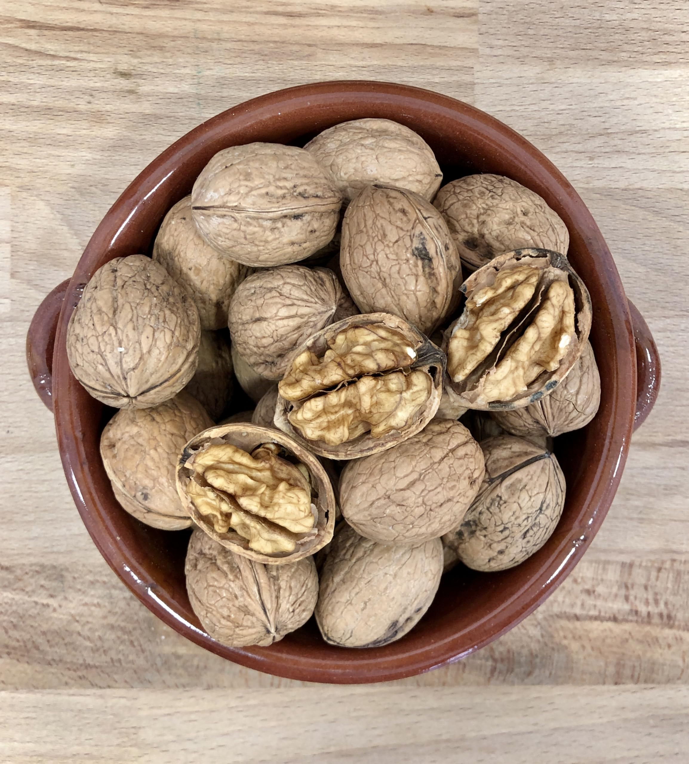 Noci in Guscio Naturali Italiane(Calabria) dal guscio morbido che si apre facilmente - Calibrate 32+ - Confezione in Kraft Richiudibile da 3 Kg
